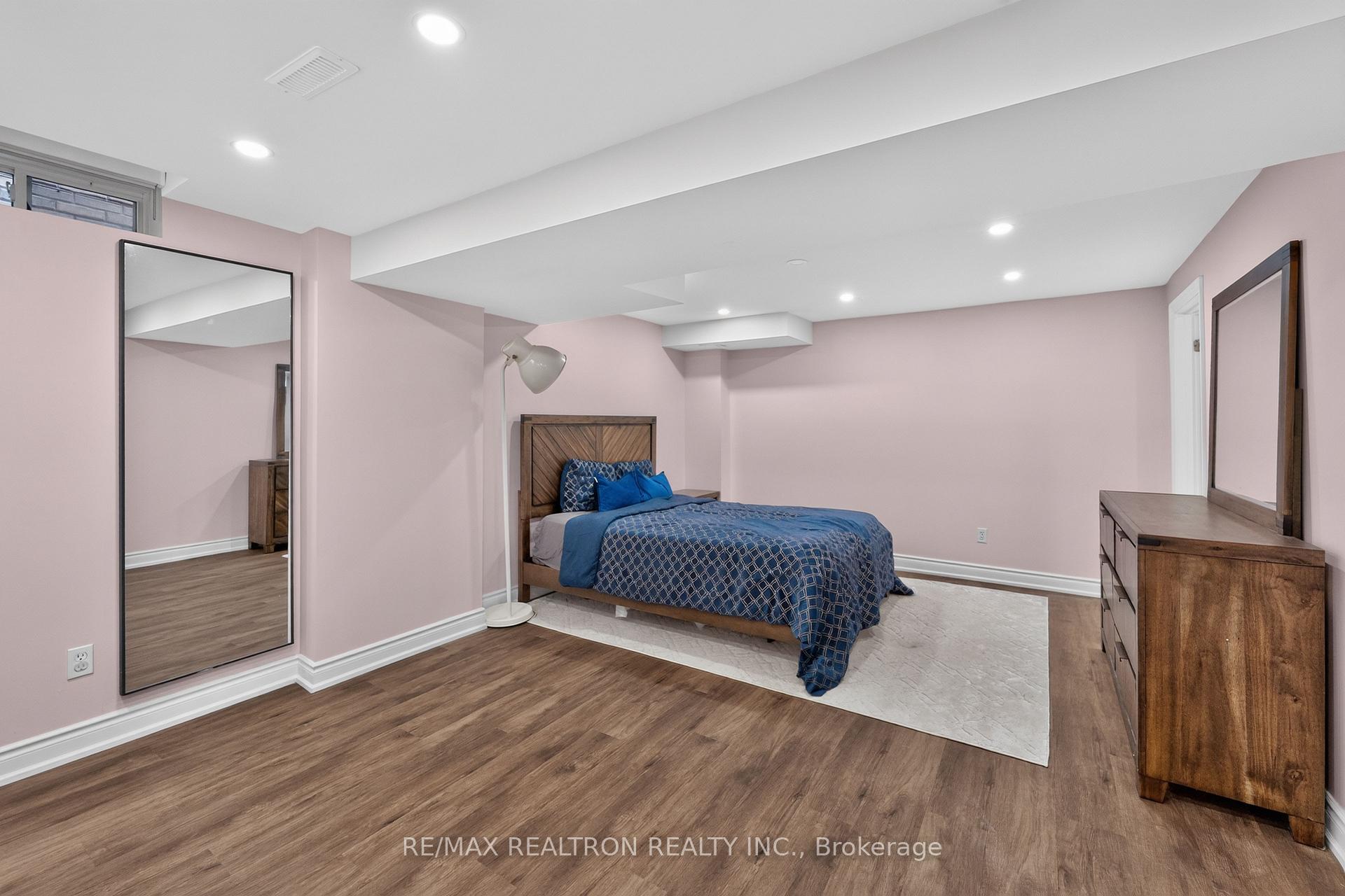 Photo 28 of 15 Iberville Road, Whitby, Brooklin — HOMEH