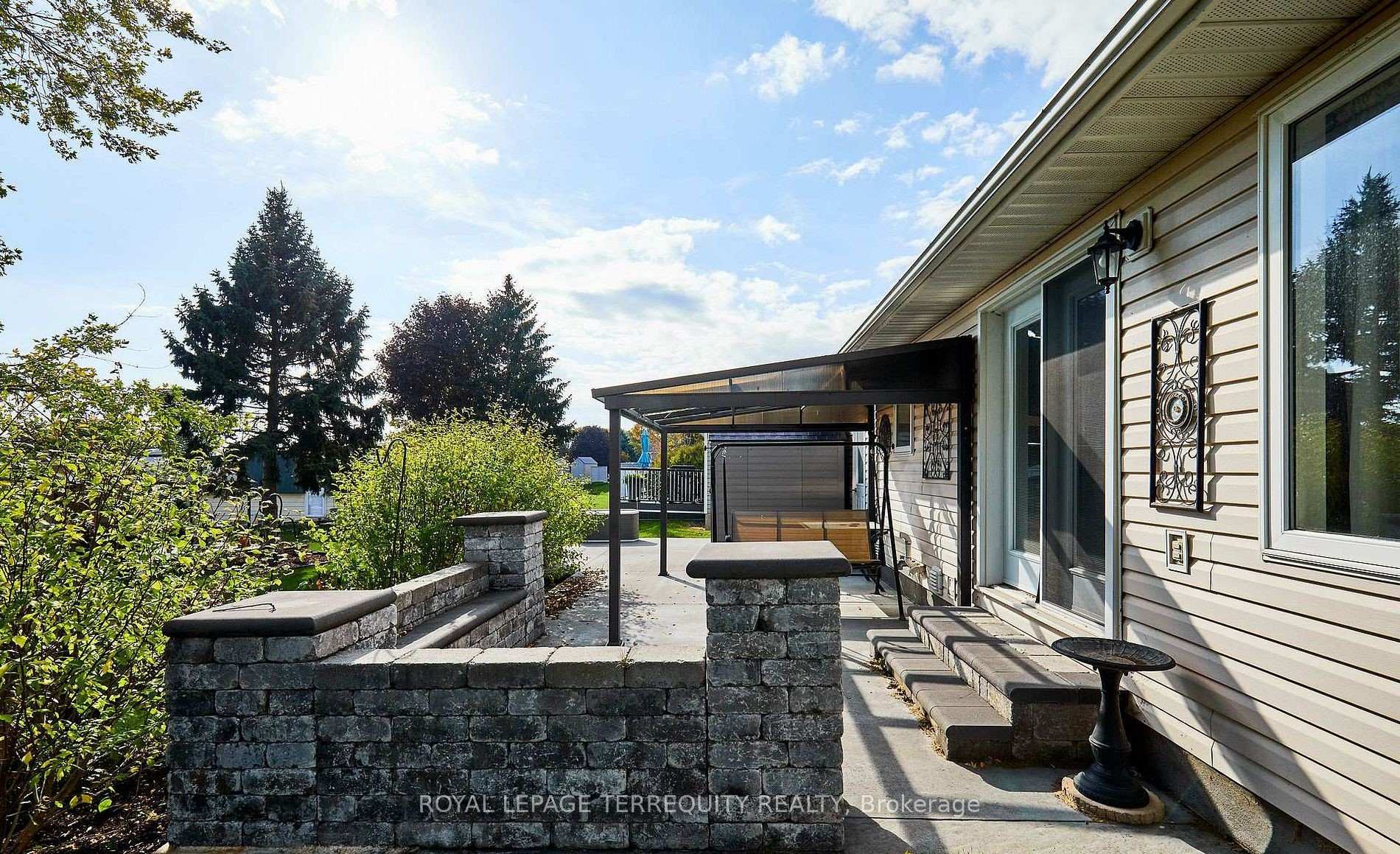 Photo 5 of 91A Wilmot Trail, Clarington, Bowmanville — HOMEH