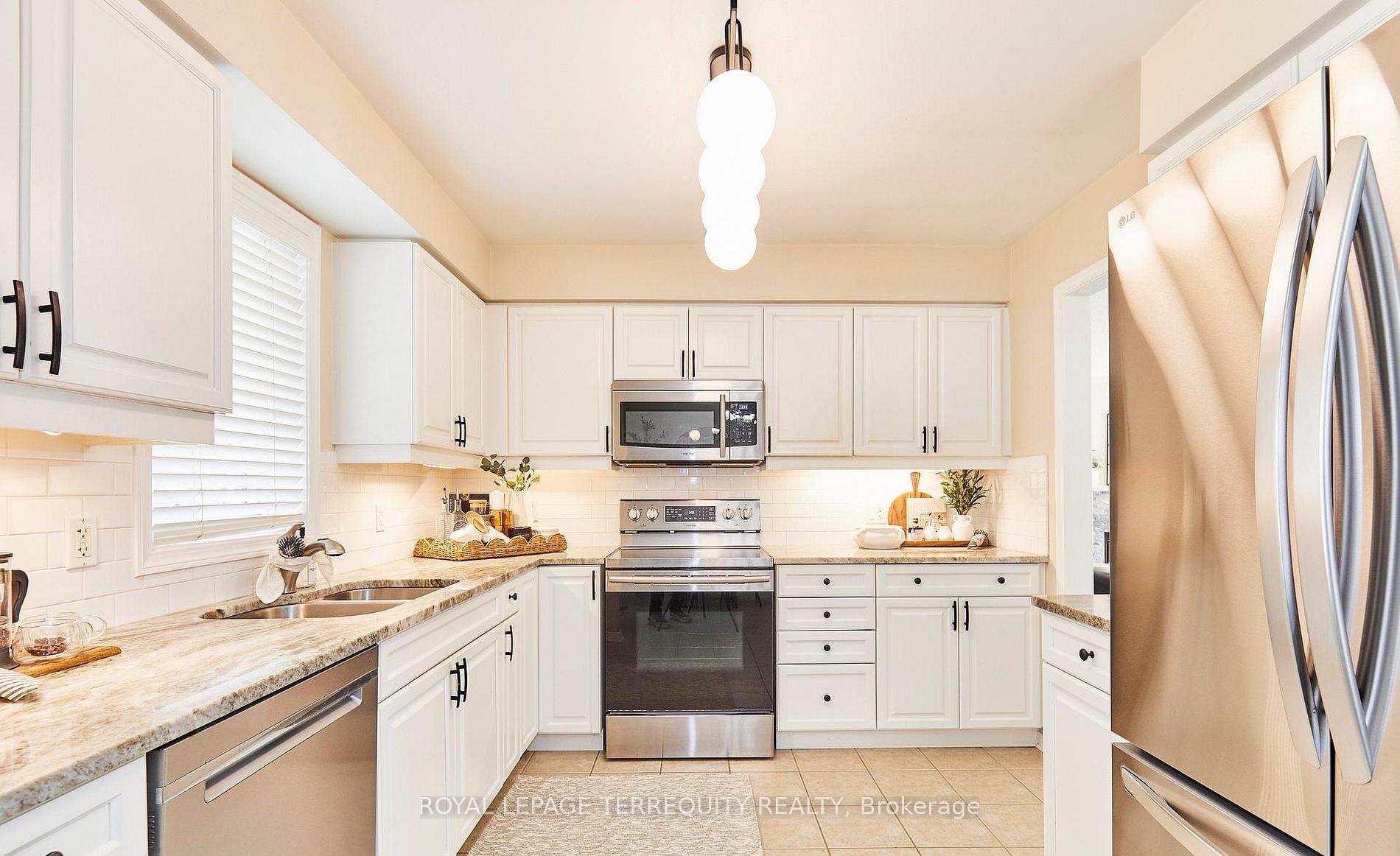 Photo 18 of 91A Wilmot Trail, Clarington, Bowmanville — HOMEH
