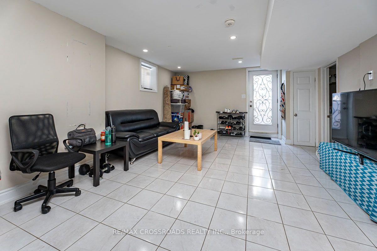 Photo 29 of 1090 Trudeau Drive, Milton, Beaty — HOMEH