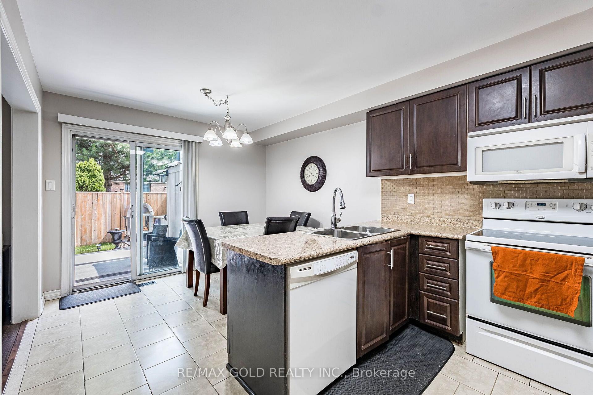 Photo 15 of 23 Rain Lily Lane, Brampton, Sandringham-Wellington — HOMEH
