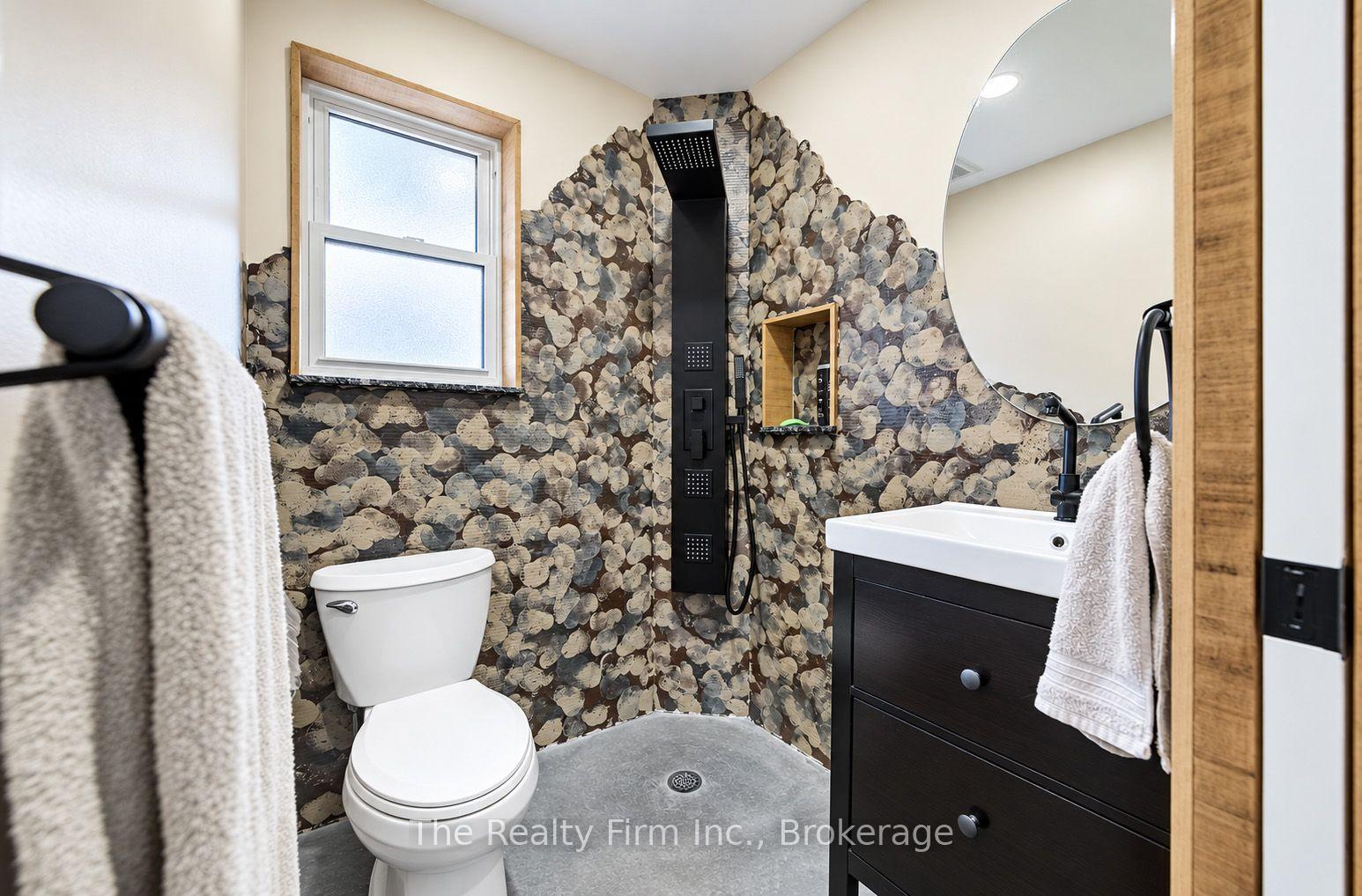 Photo 7 of 27 Mill St Street W, Perth East, Milverton — HOMEH