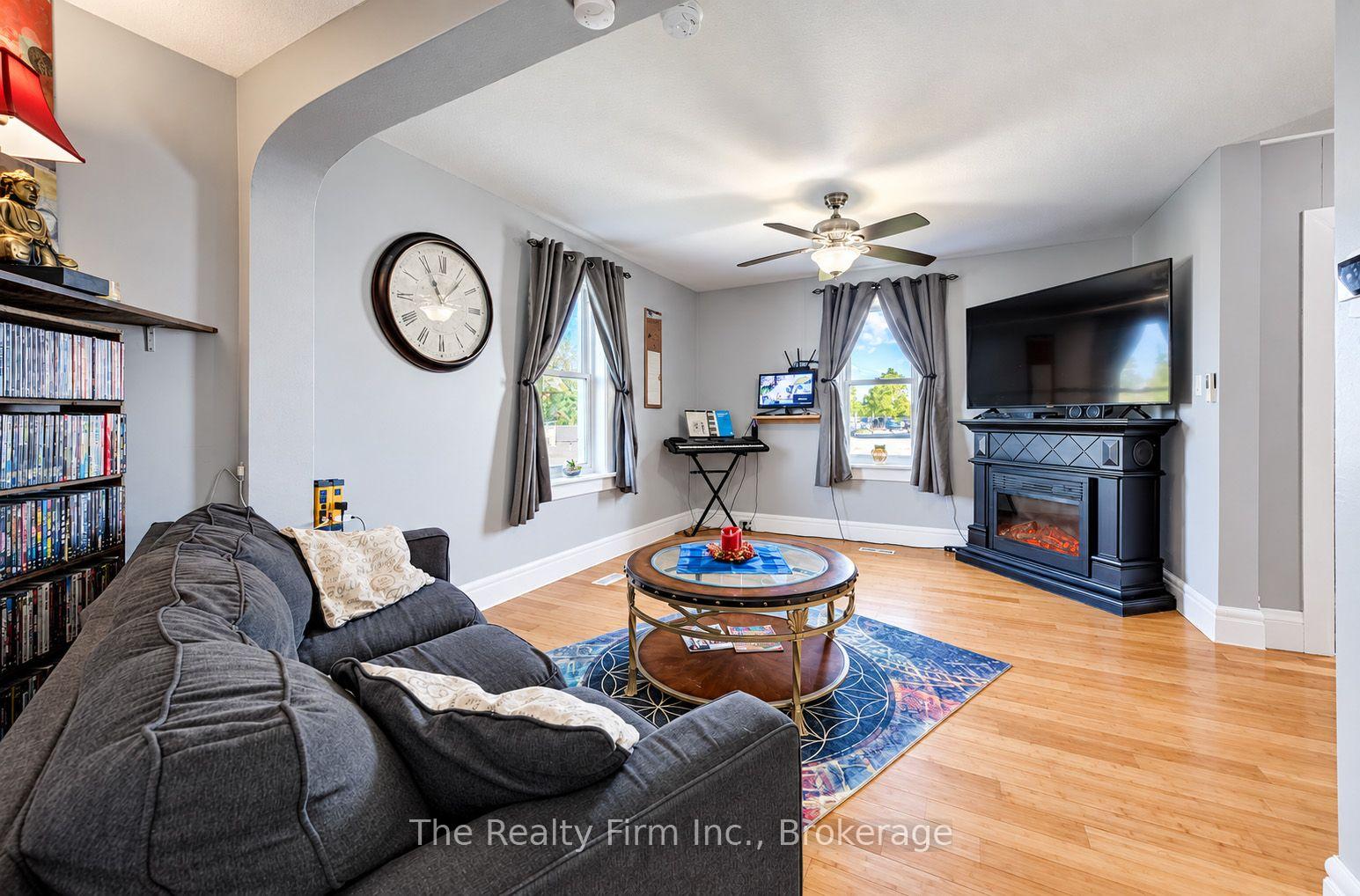 Photo 15 of 27 Mill St Street W, Perth East, Milverton — HOMEH