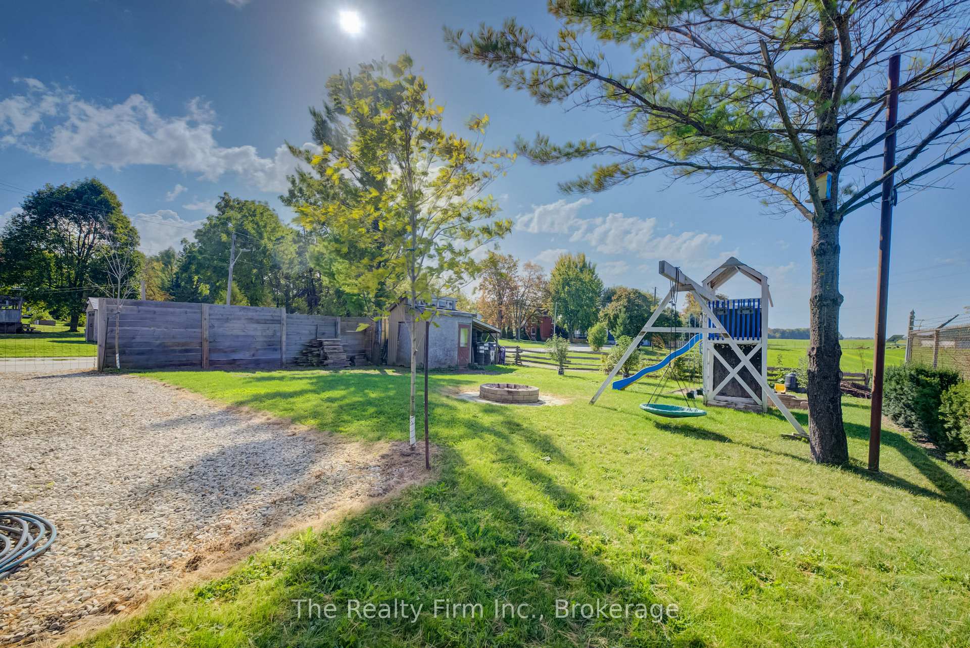 Photo 39 of 27 Mill St Street W, Perth East, Milverton — HOMEH