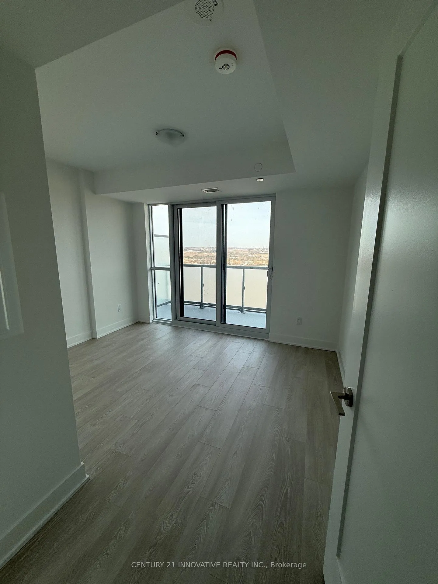 Photo 5 of Unit 2303, 2545 Simcoe Street N, Oshawa, Windfields — HOMEH