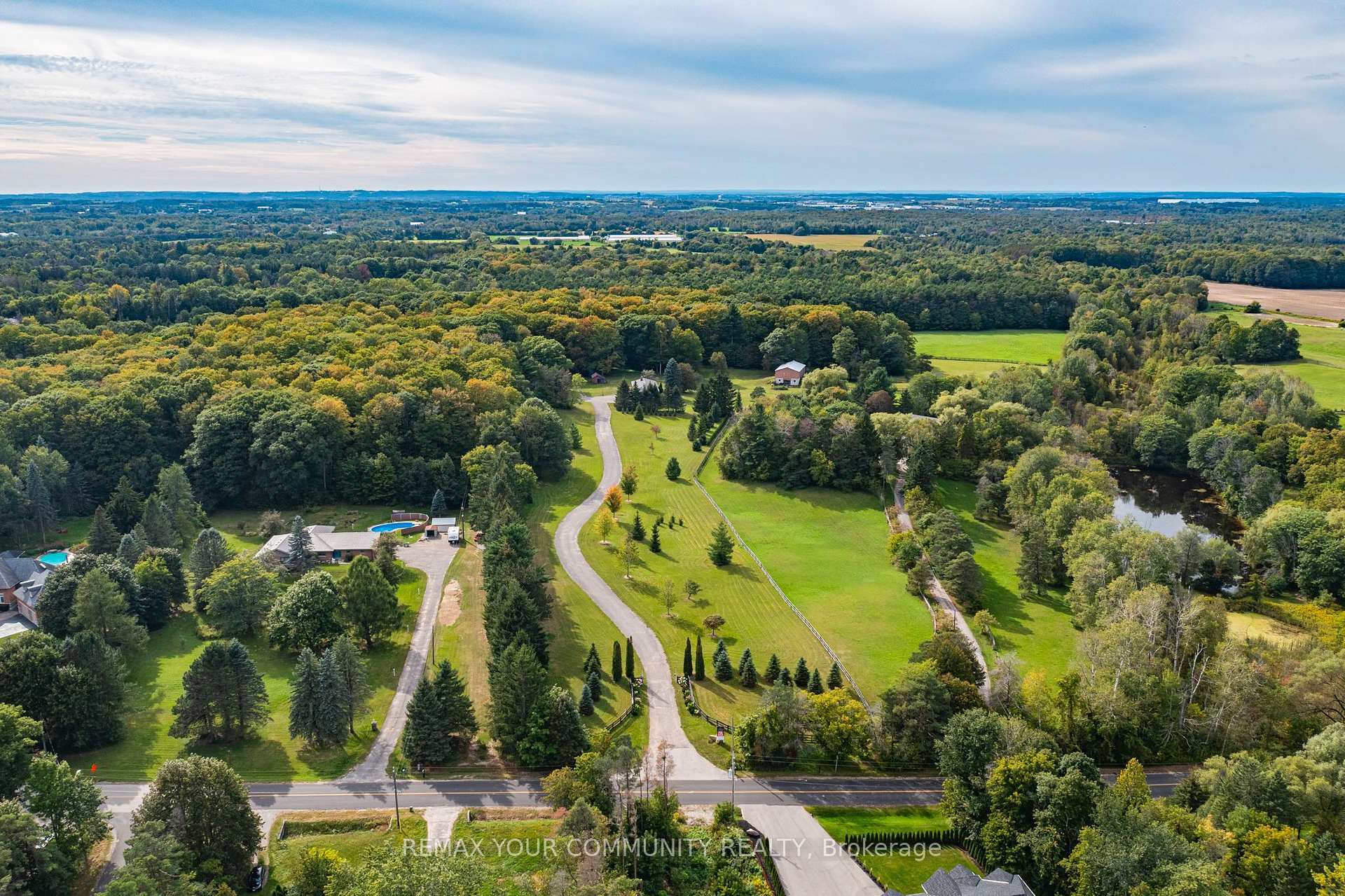 Photo 2 of 16902 Mccowan Road, Whitchurch-Stouffville, Rural Whitchurch-Stouffville — HOMEH