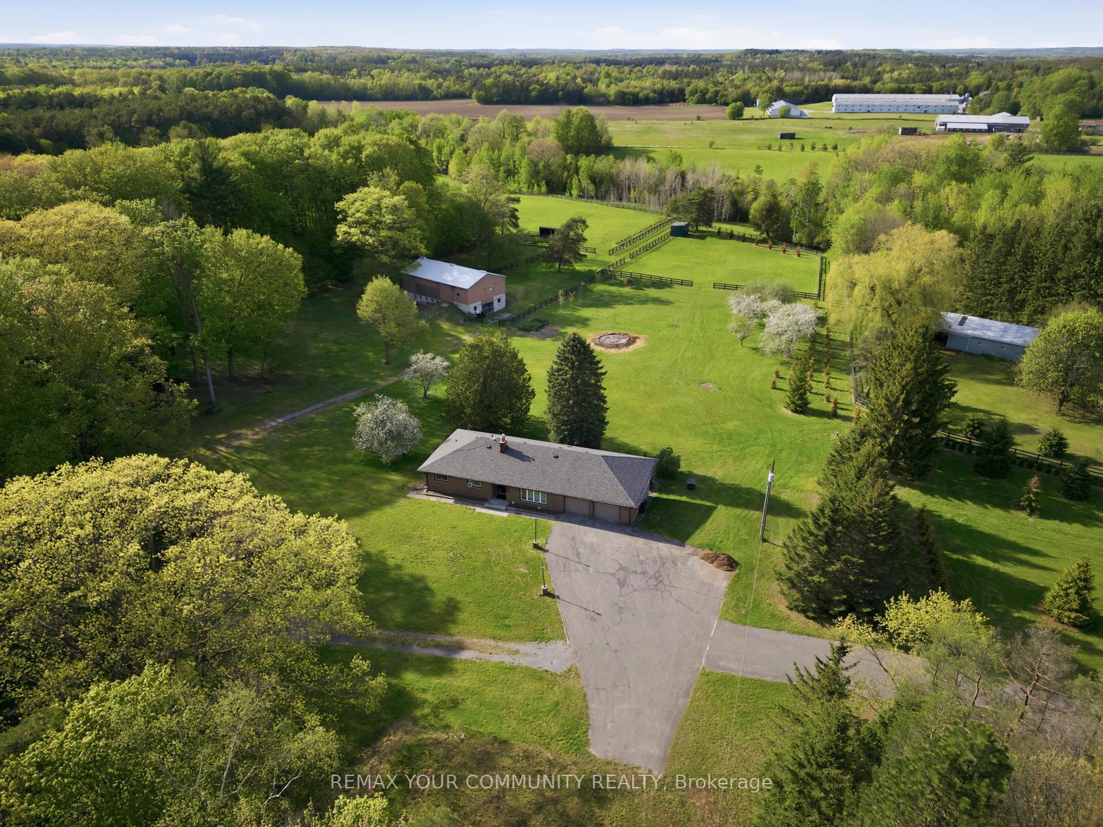 Photo 5 of 16902 Mccowan Road, Whitchurch-Stouffville, Rural Whitchurch-Stouffville — HOMEH