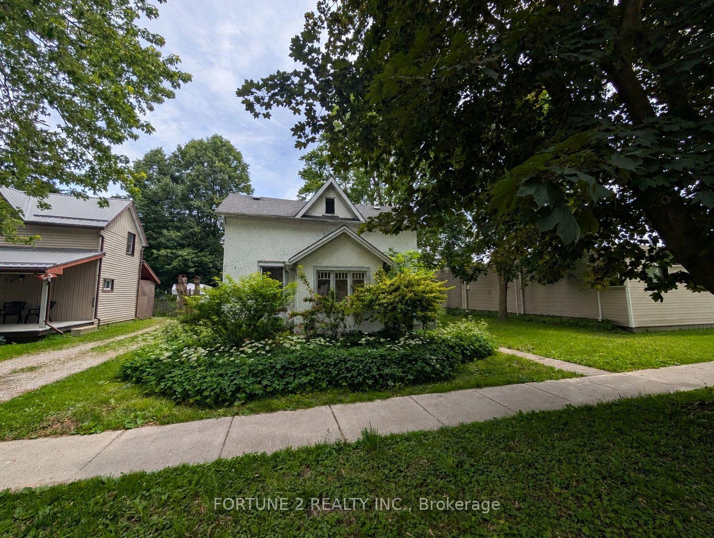 Photo 3 of 54 Main Street N, Huron East, Seaforth — HOMEH