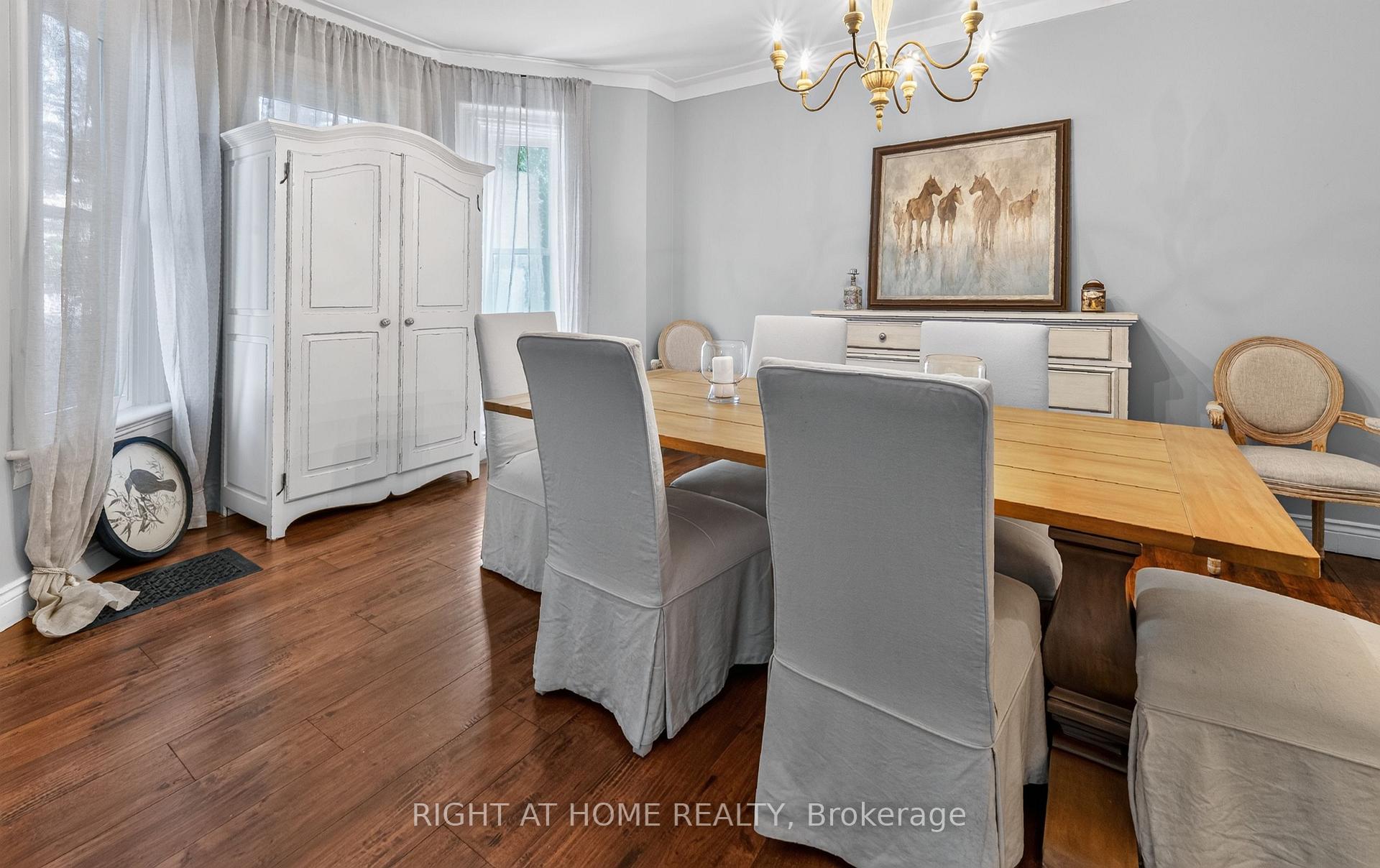 Photo 8 of 41 Hincks Street, St. Thomas — HOMEH