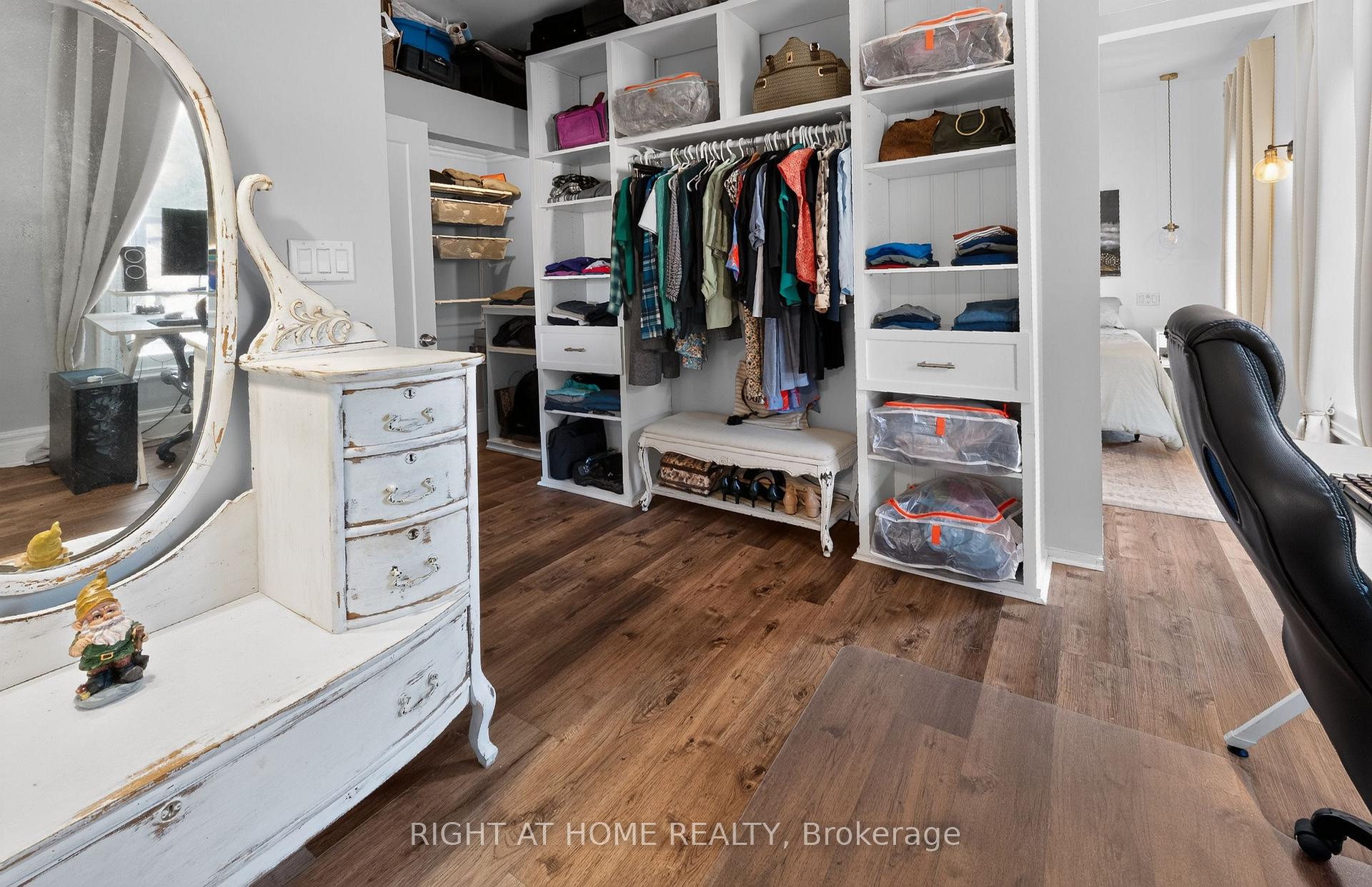 Photo 26 of 41 Hincks Street, St. Thomas — HOMEH