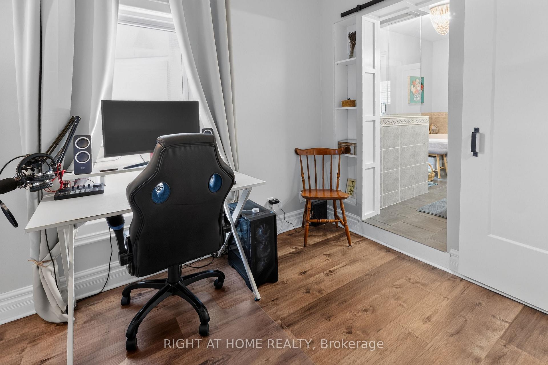 Photo 27 of 41 Hincks Street, St. Thomas — HOMEH