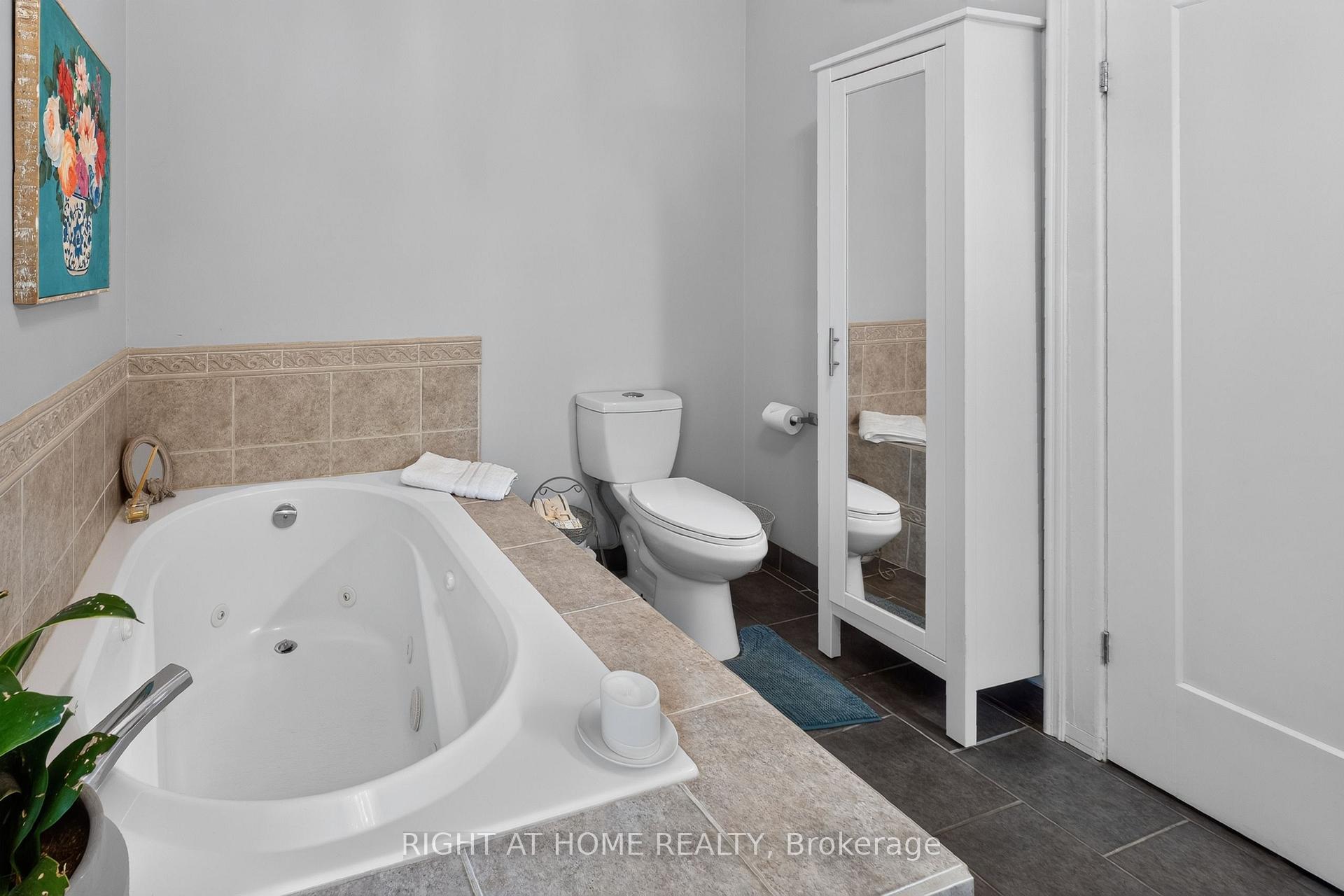 Photo 30 of 41 Hincks Street, St. Thomas — HOMEH