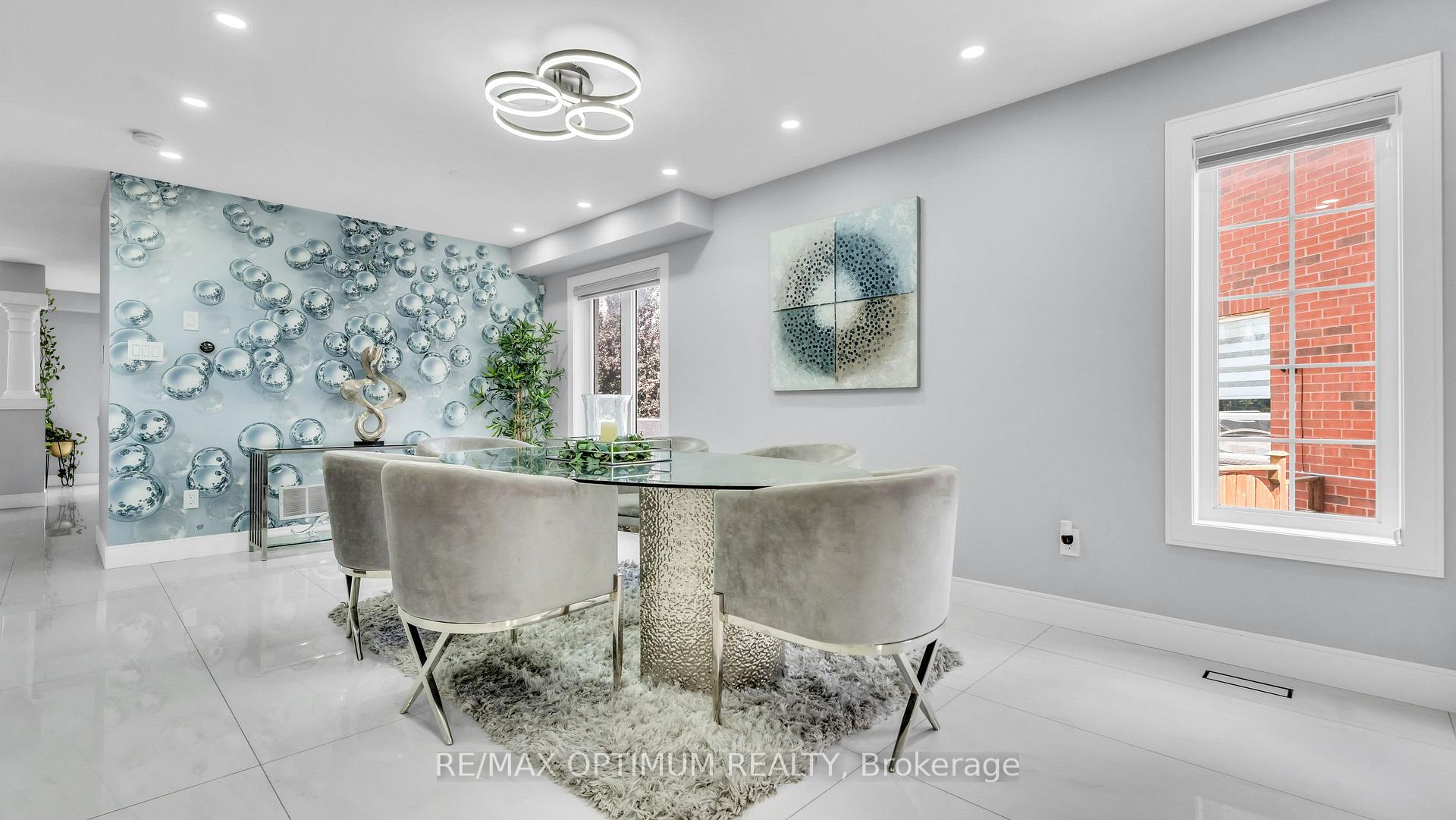 Photo 8 of 82 Penbridge Circle, Brampton, Fletcher's Meadow — HOMEH