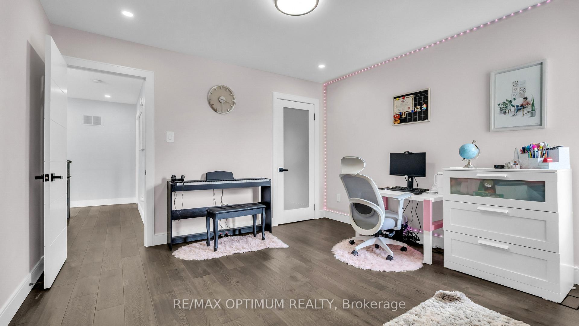 Photo 36 of 82 Penbridge Circle, Brampton, Fletcher's Meadow — HOMEH