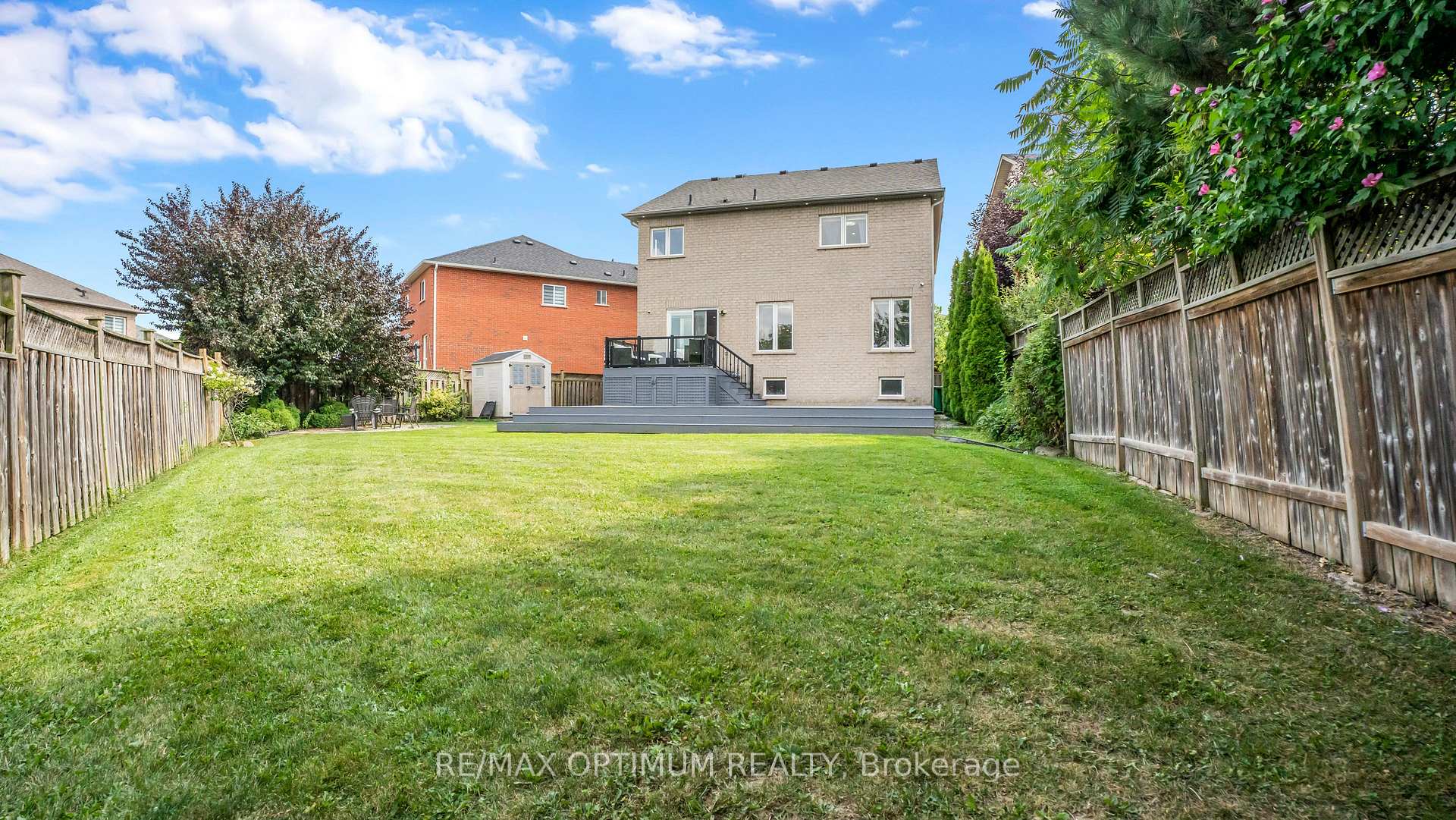 Photo 40 of 82 Penbridge Circle, Brampton, Fletcher's Meadow — HOMEH
