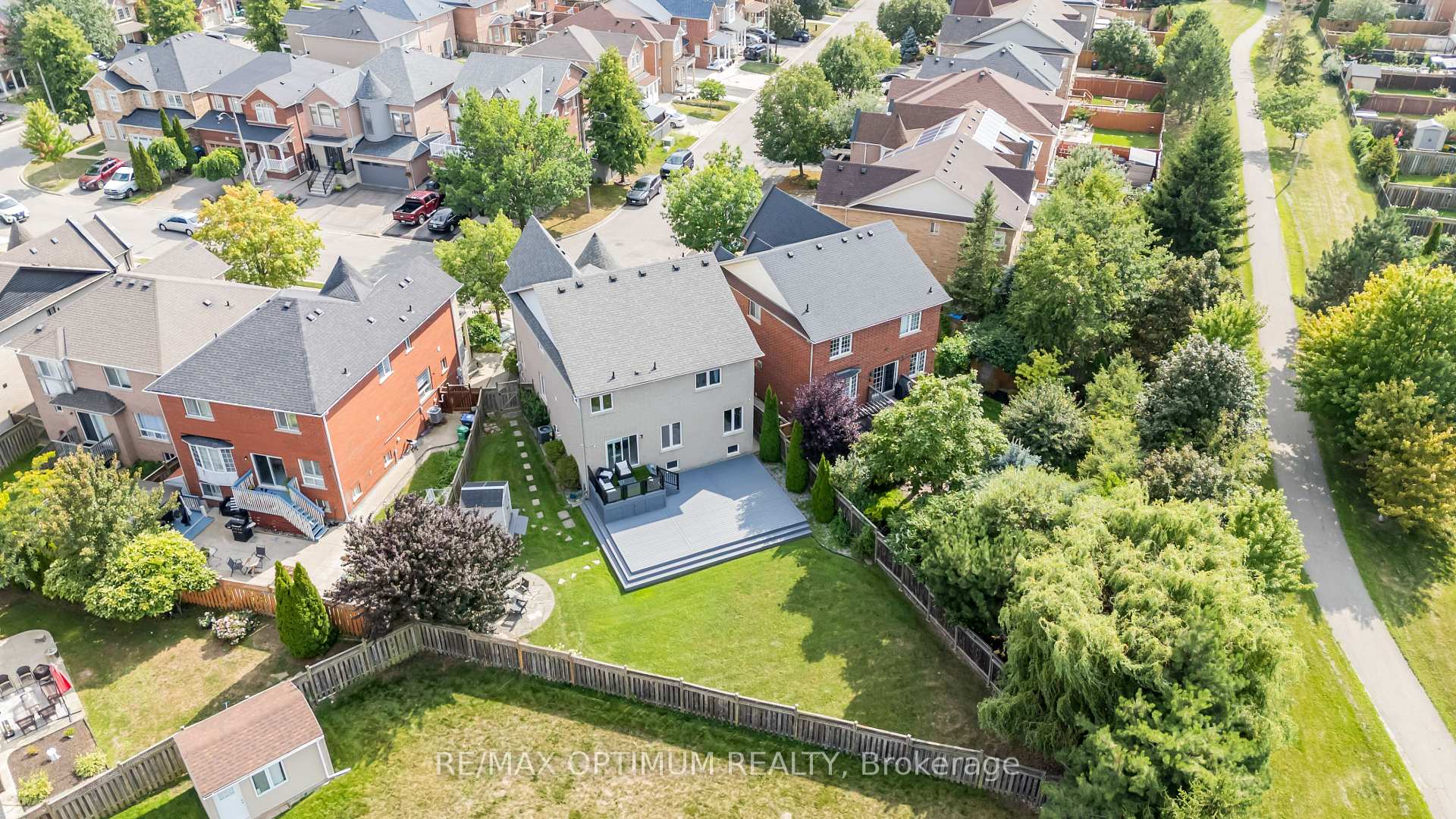 Photo 43 of 82 Penbridge Circle, Brampton, Fletcher's Meadow — HOMEH