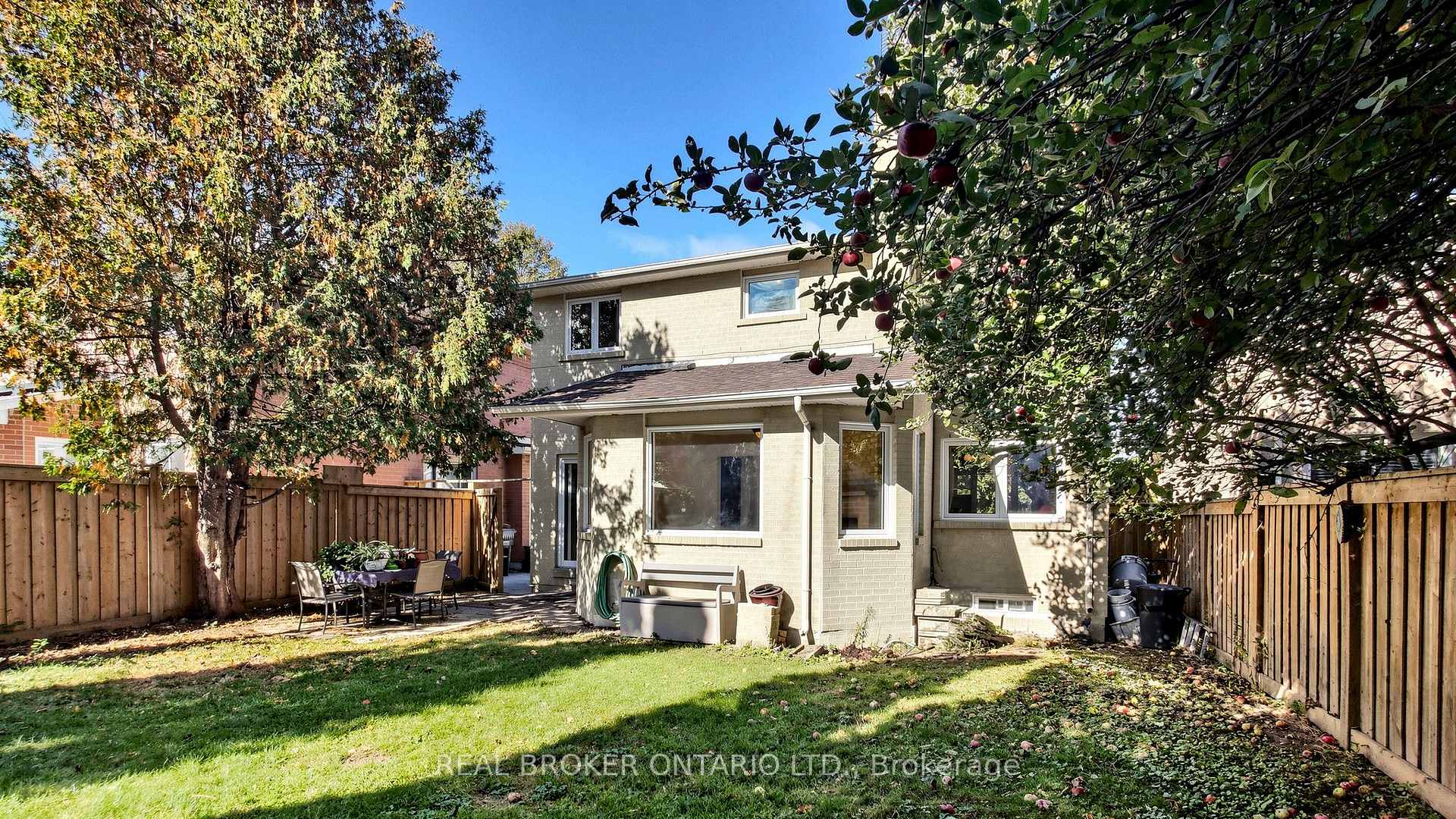 Photo 25 of 33 Fountainbridge Drive, Caledon, Bolton East — HOMEH