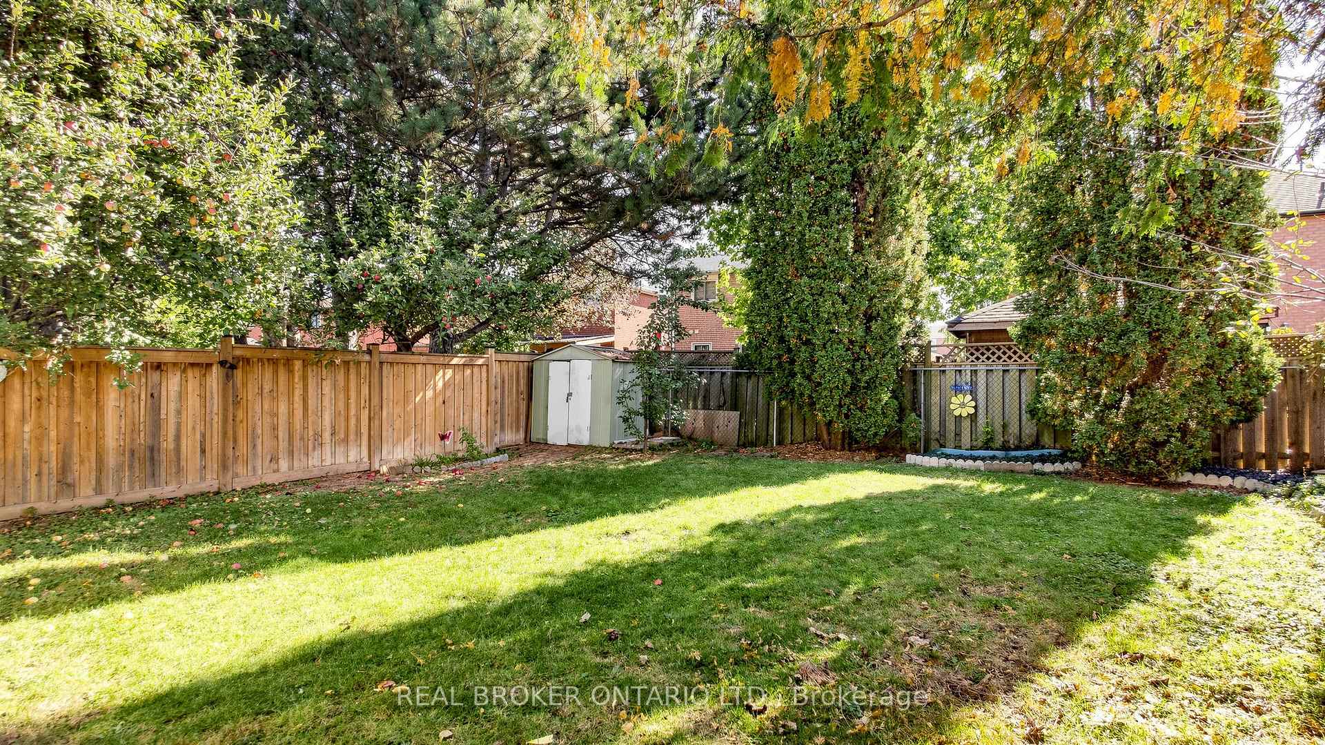 Photo 26 of 33 Fountainbridge Drive, Caledon, Bolton East — HOMEH