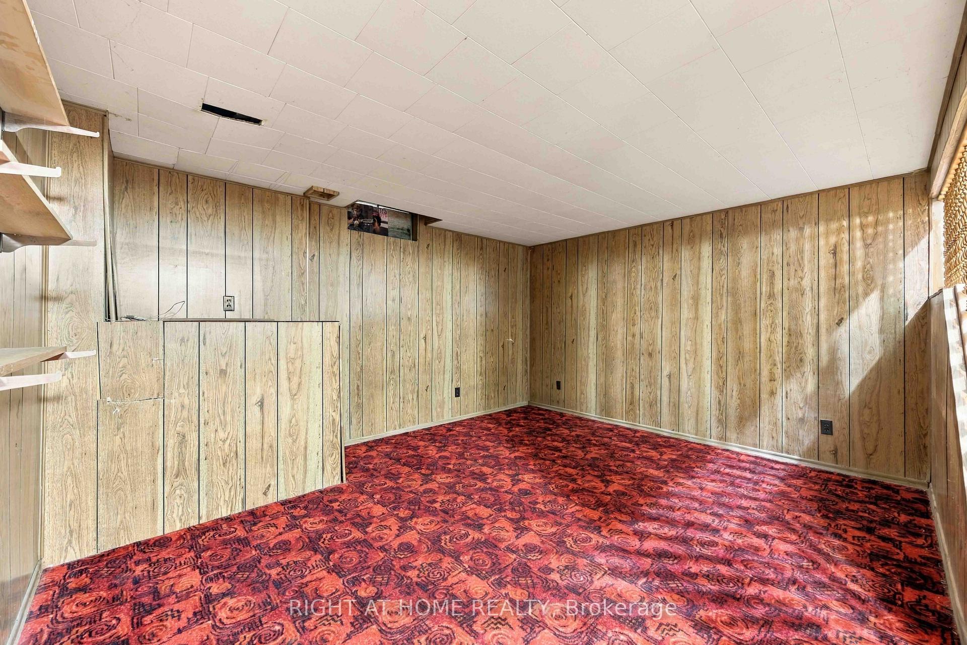 Photo 21 of 51 Maplestone Avenue, Sarnia — HOMEH