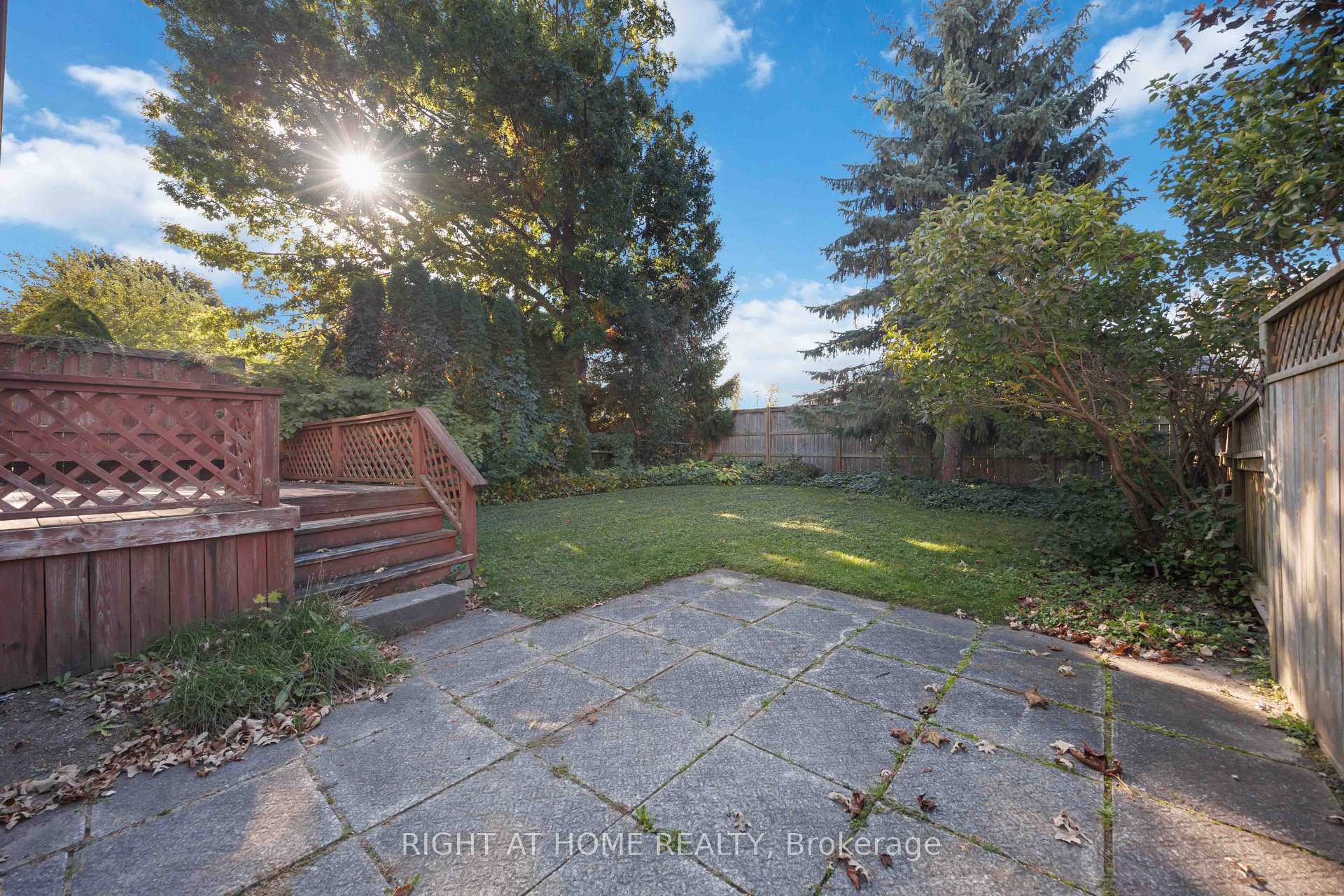 Photo 26 of 51 Maplestone Avenue, Sarnia — HOMEH