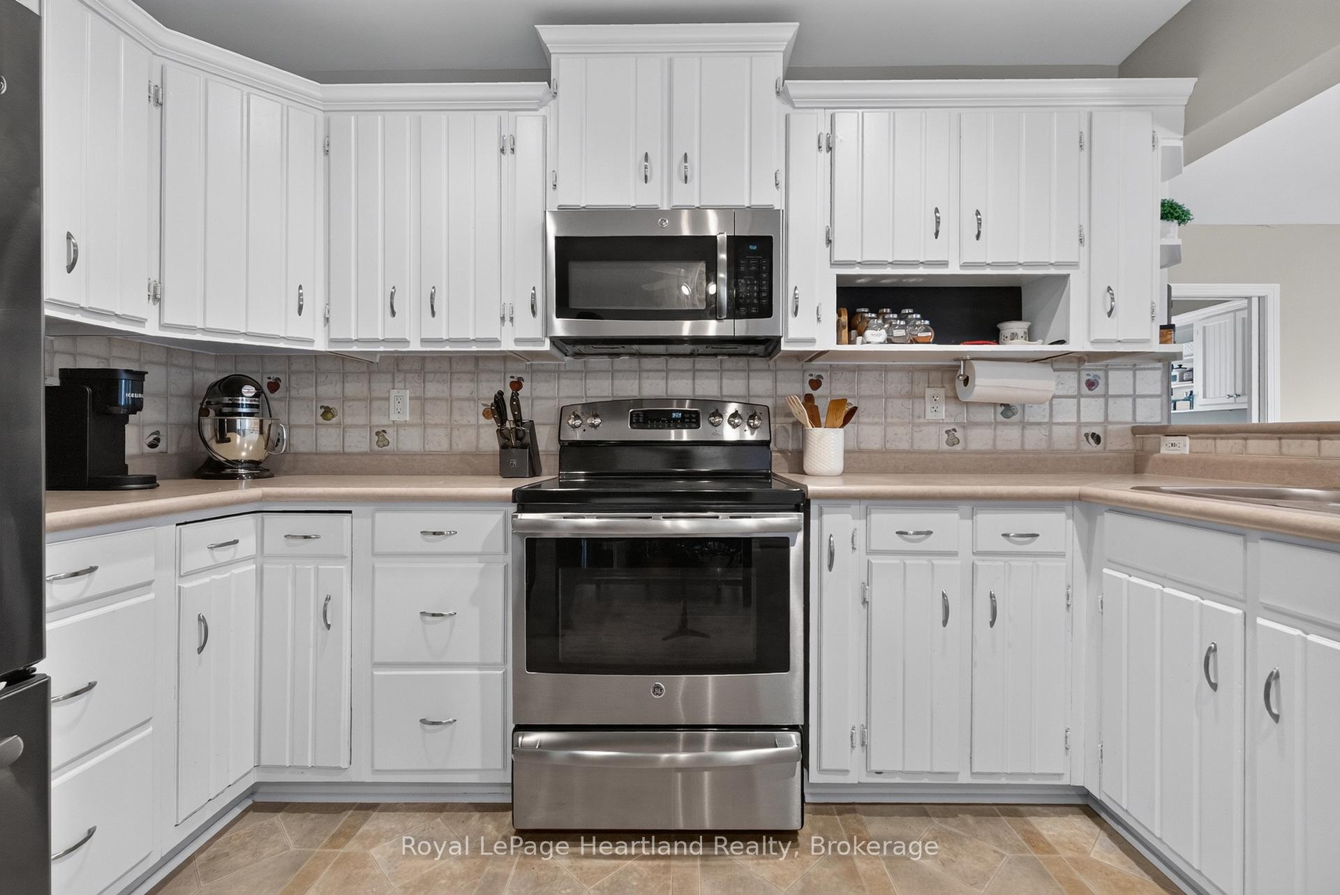 Photo 9 of 9 Sherwood Crescent, South Huron, Exeter — HOMEH