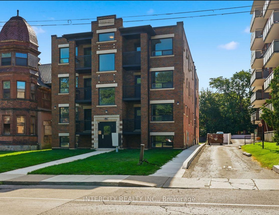 Photo of Unit 2, 91 Wentworth Street S