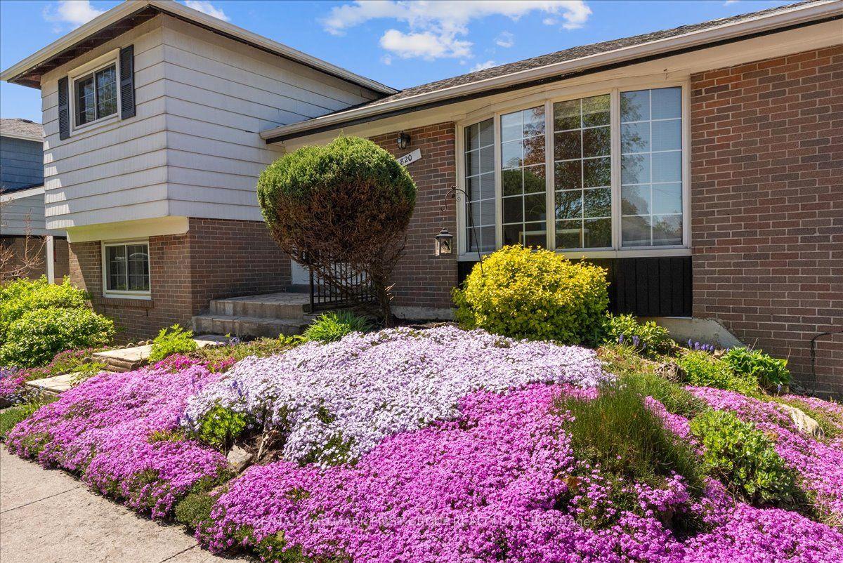 Photo 4 of 820 Bem Avenue, Pickering, Bay Ridges — HOMEH