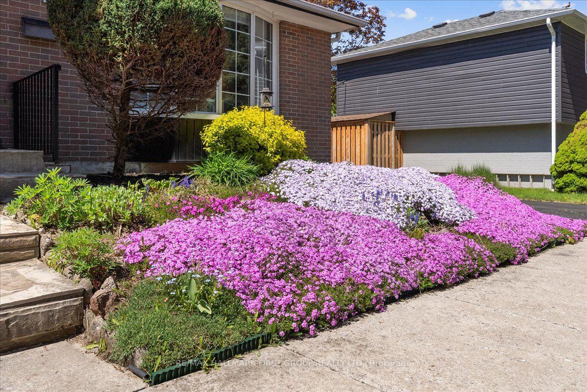 Photo 5 of 820 Bem Avenue, Pickering, Bay Ridges — HOMEH