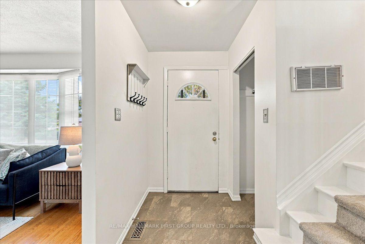 Photo 7 of 820 Bem Avenue, Pickering, Bay Ridges — HOMEH