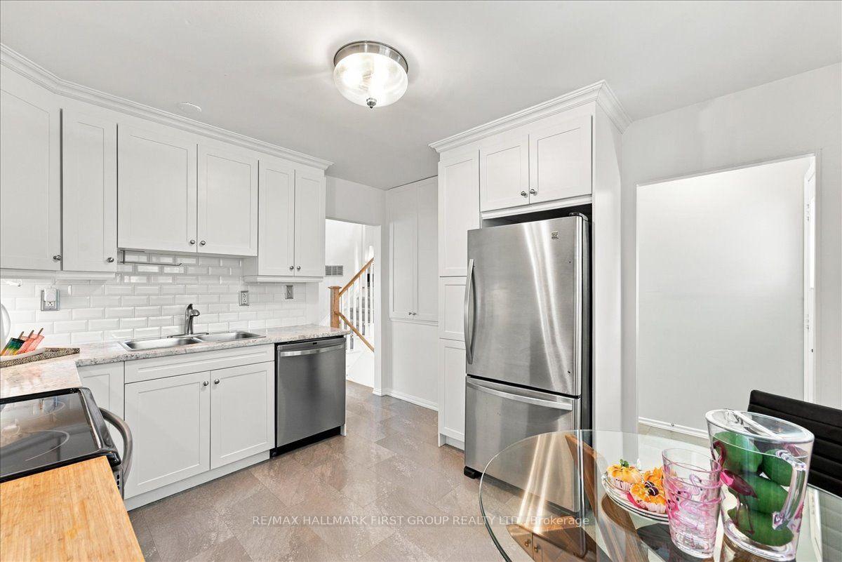Photo 14 of 820 Bem Avenue, Pickering, Bay Ridges — HOMEH