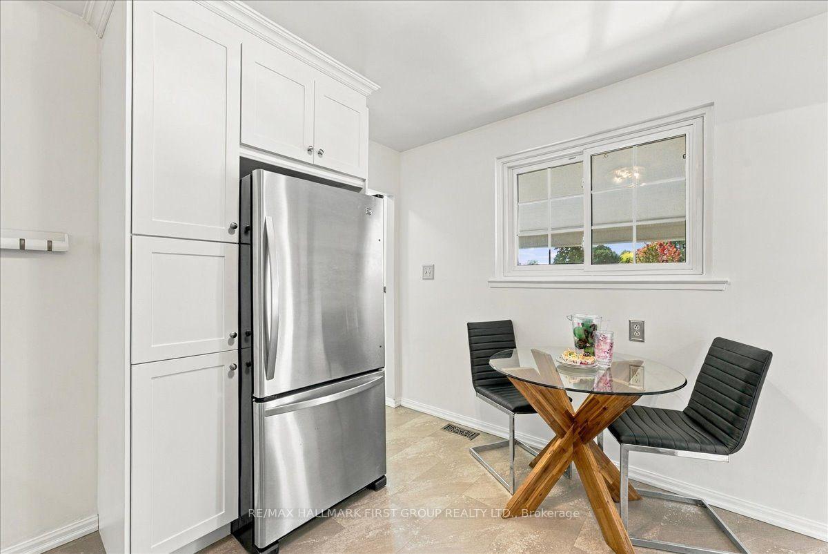 Photo 18 of 820 Bem Avenue, Pickering, Bay Ridges — HOMEH
