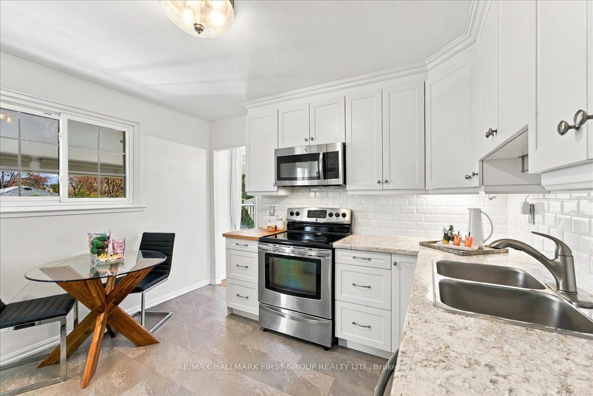 Photo 19 of 820 Bem Avenue, Pickering, Bay Ridges — HOMEH