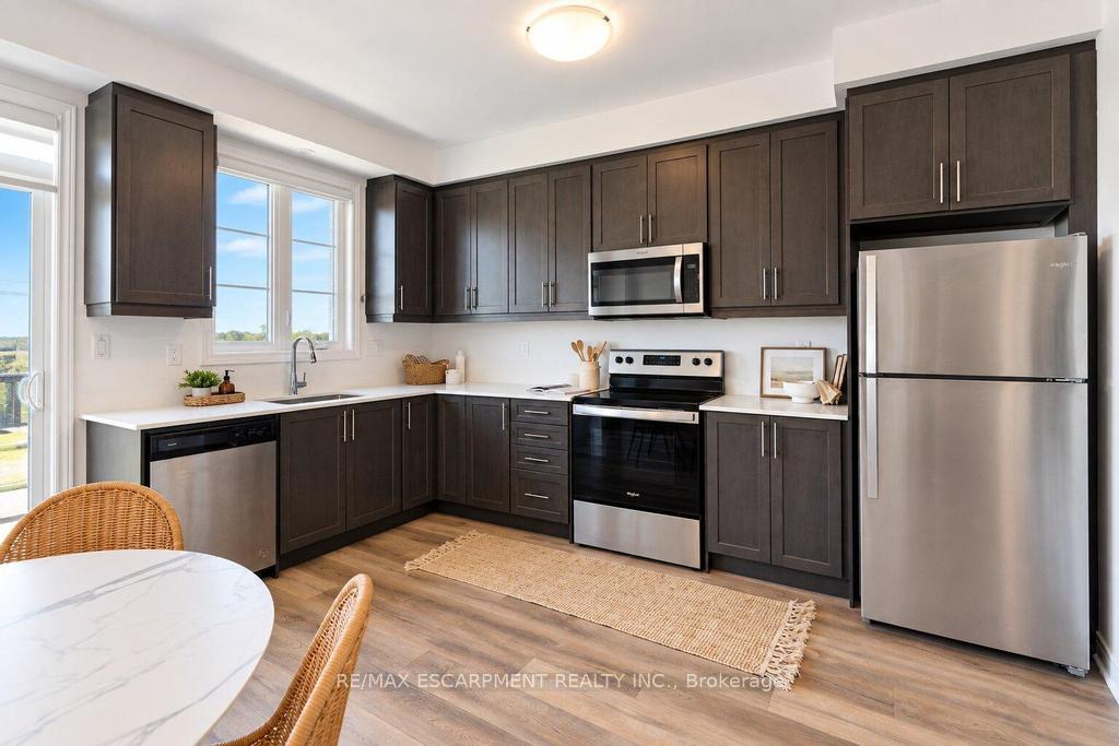 Photo 9 of Unit 29, 120 Court Drive, Brant, Paris — HOMEH