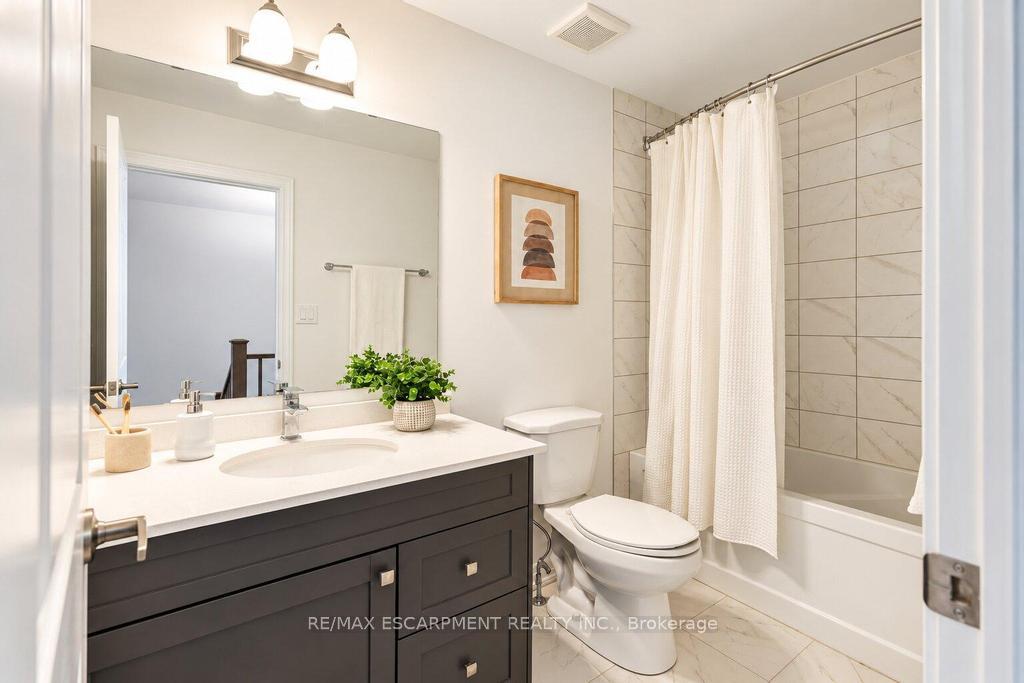 Photo 18 of Unit 29, 120 Court Drive, Brant, Paris — HOMEH
