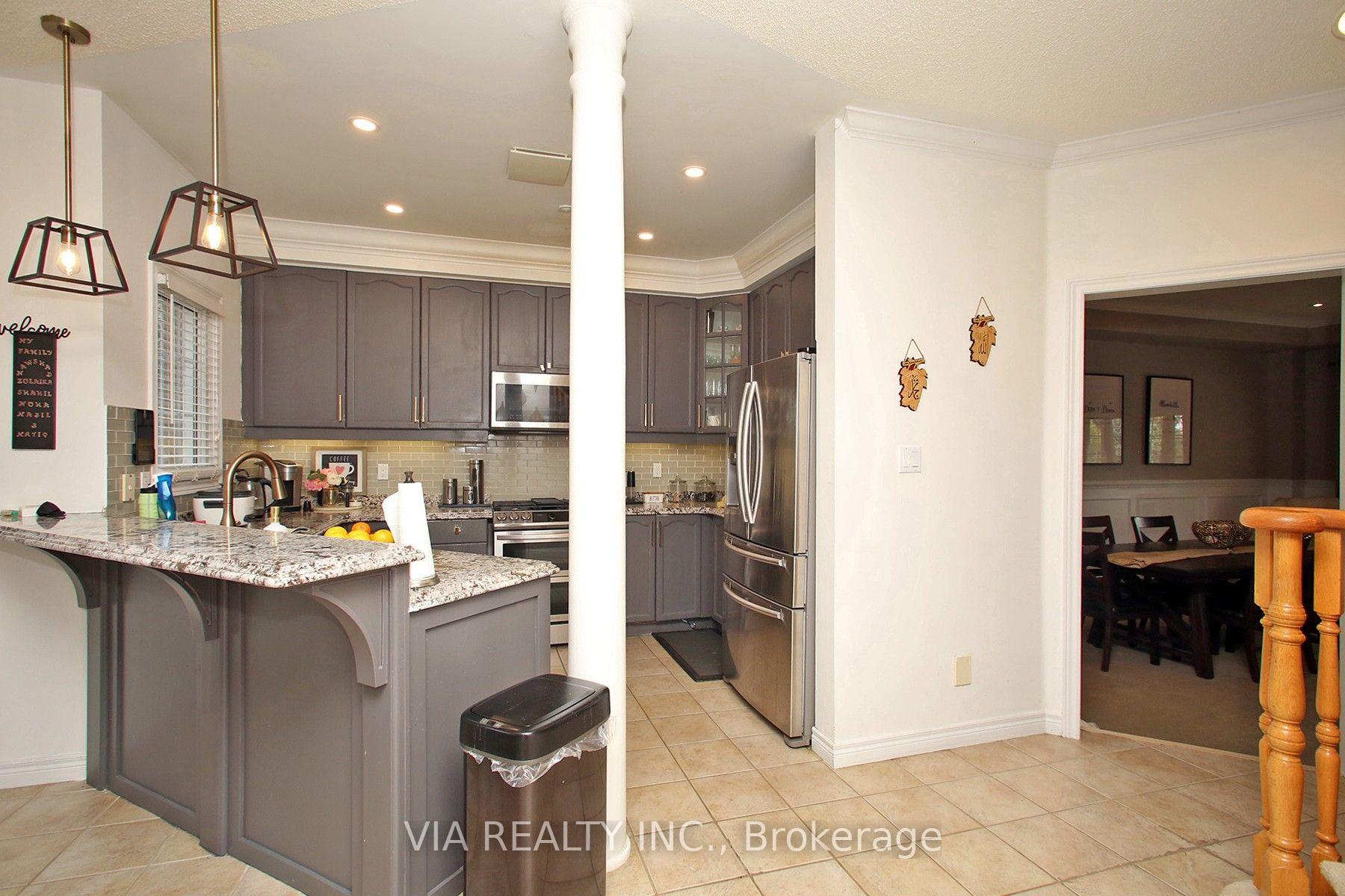 Photo 6 of 1533 Skyview Street, Oshawa, Taunton — HOMEH