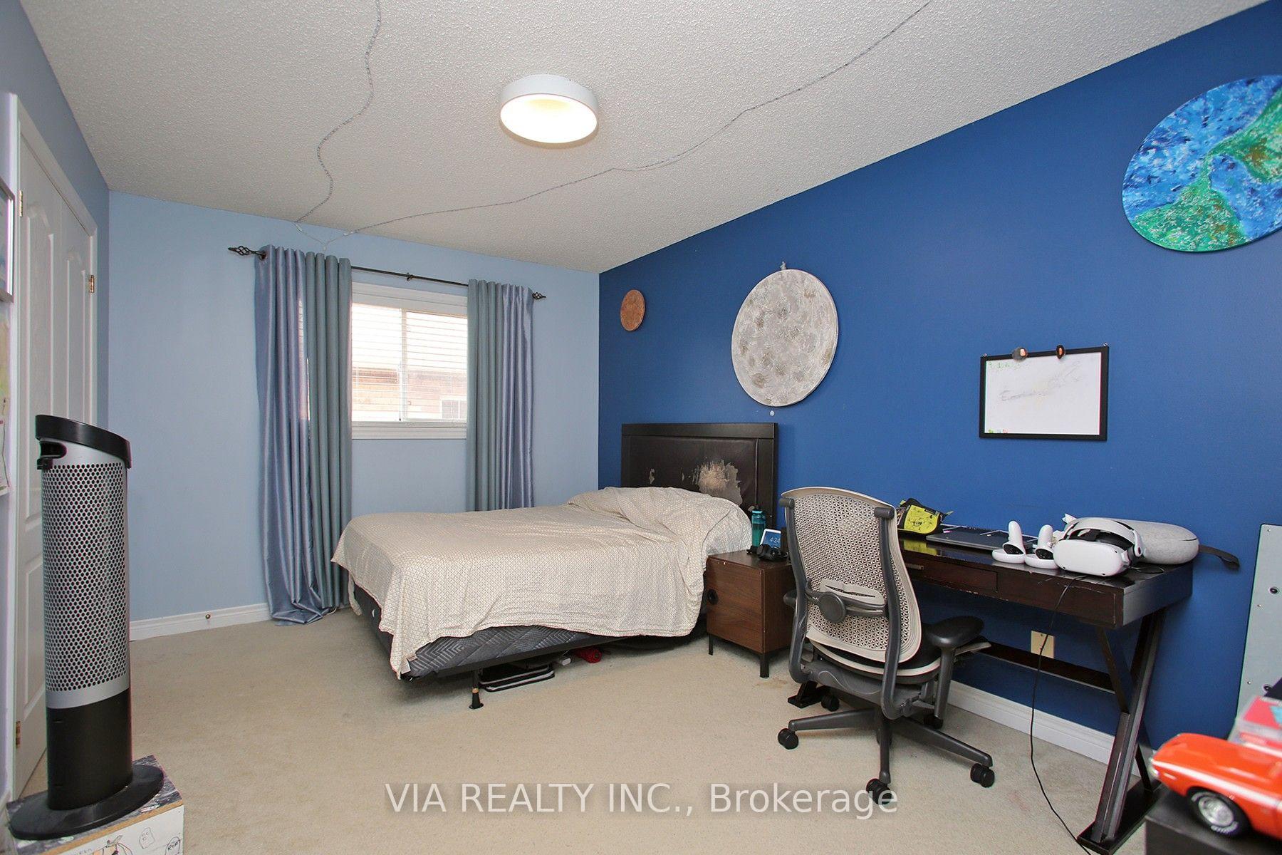 Photo 19 of 1533 Skyview Street, Oshawa, Taunton — HOMEH