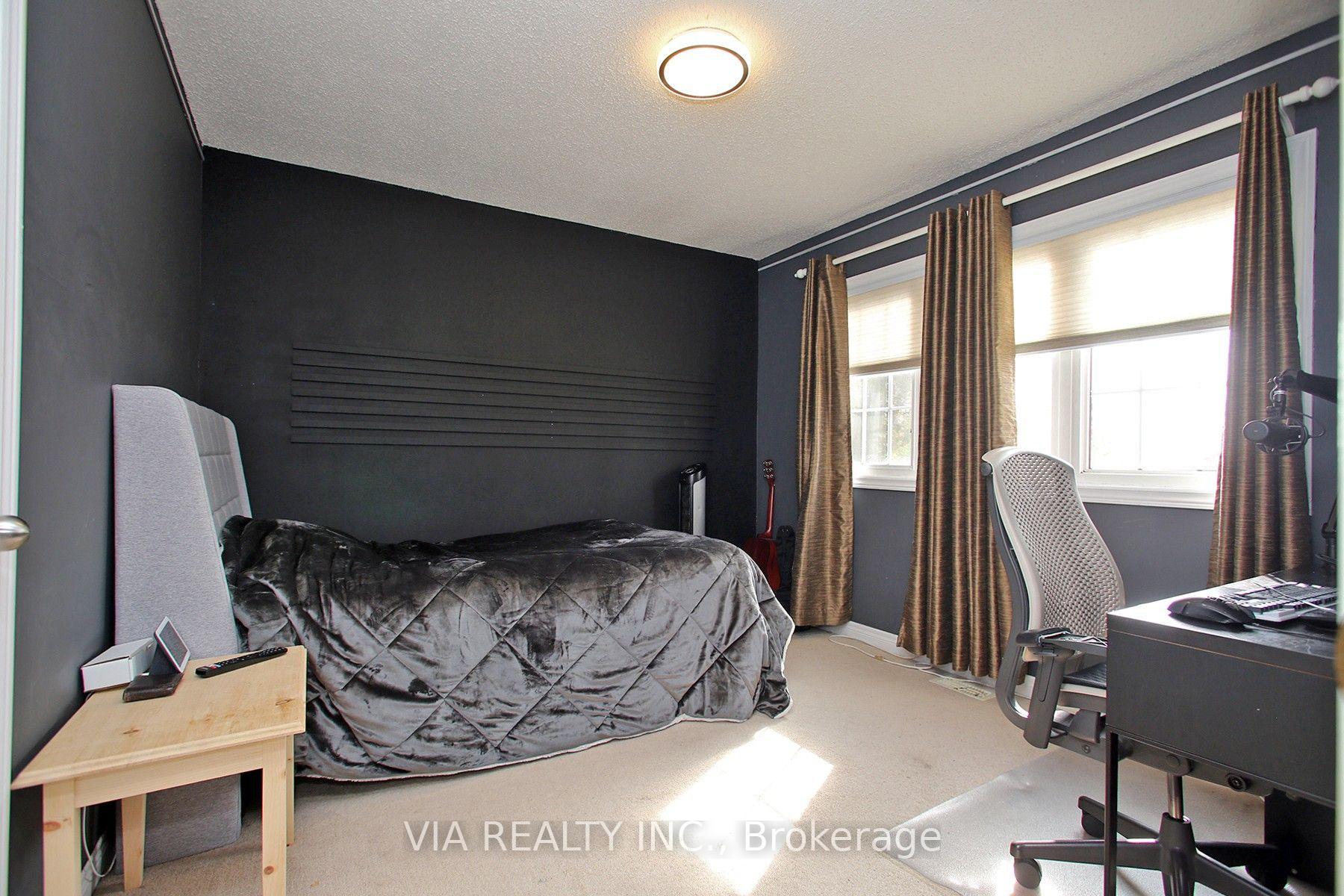 Photo 20 of 1533 Skyview Street, Oshawa, Taunton — HOMEH