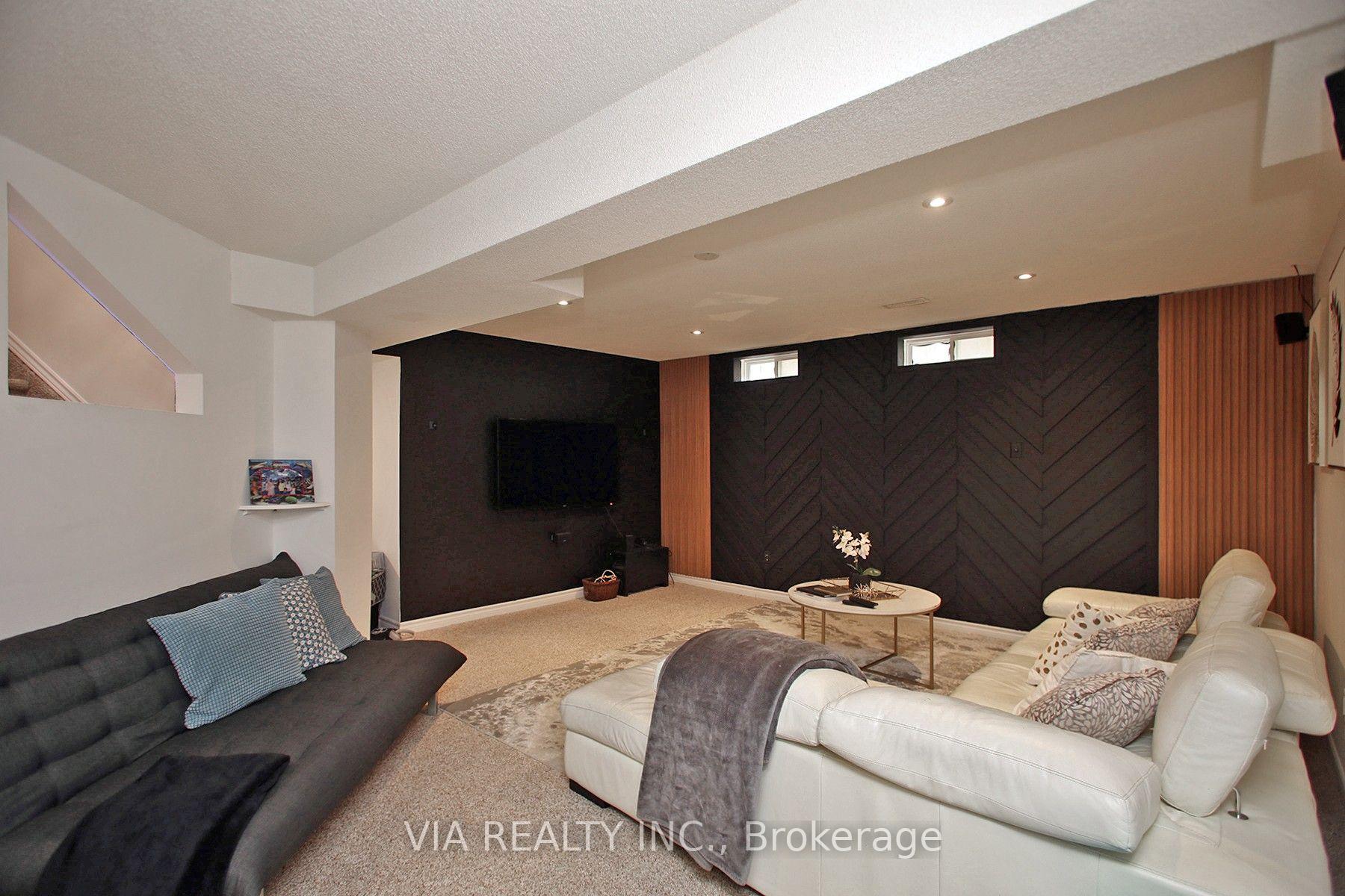 Photo 24 of 1533 Skyview Street, Oshawa, Taunton — HOMEH