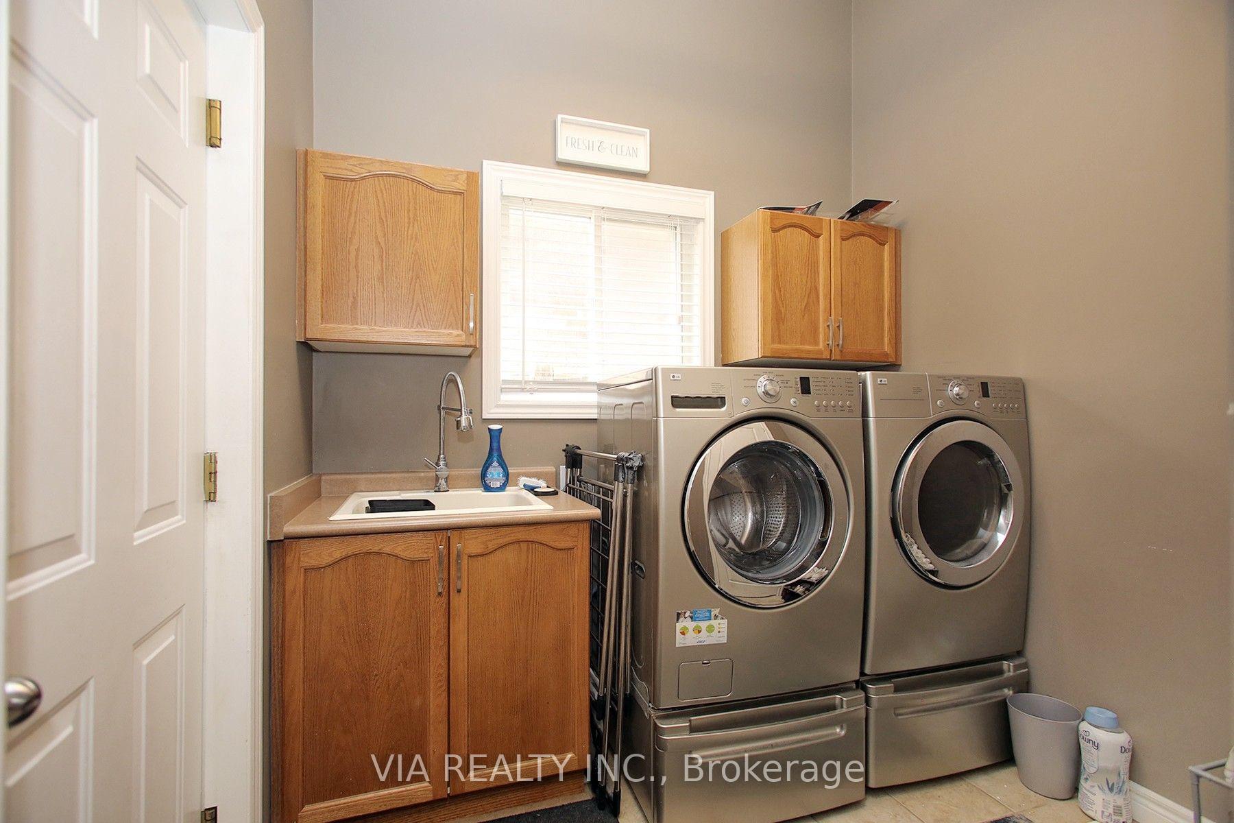 Photo 26 of 1533 Skyview Street, Oshawa, Taunton — HOMEH