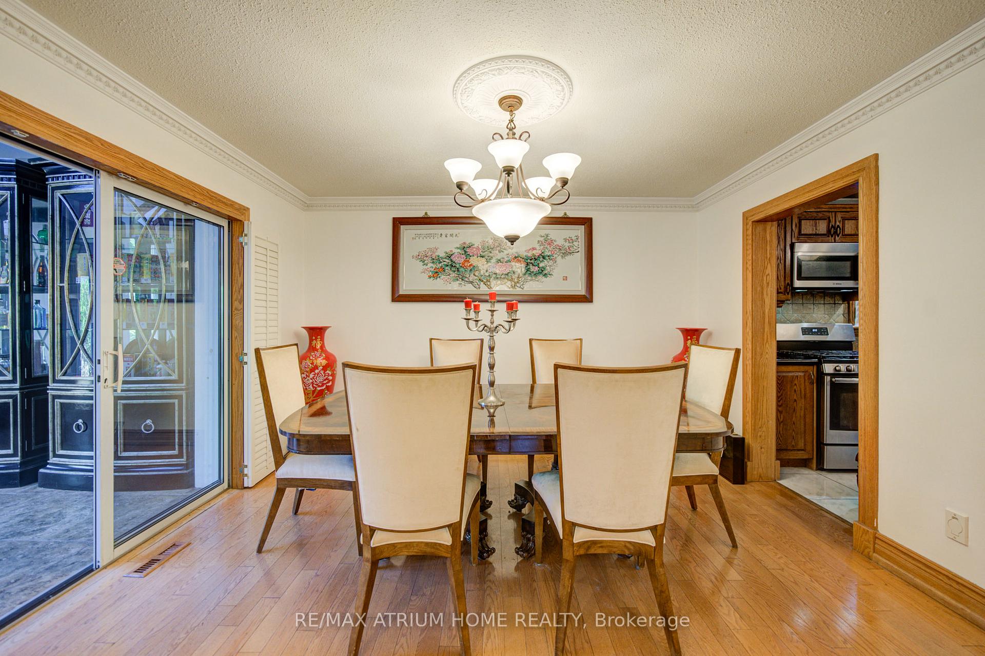 Photo 13 of 8 Patrick Boulevard, North York, Pleasant View — HOMEH