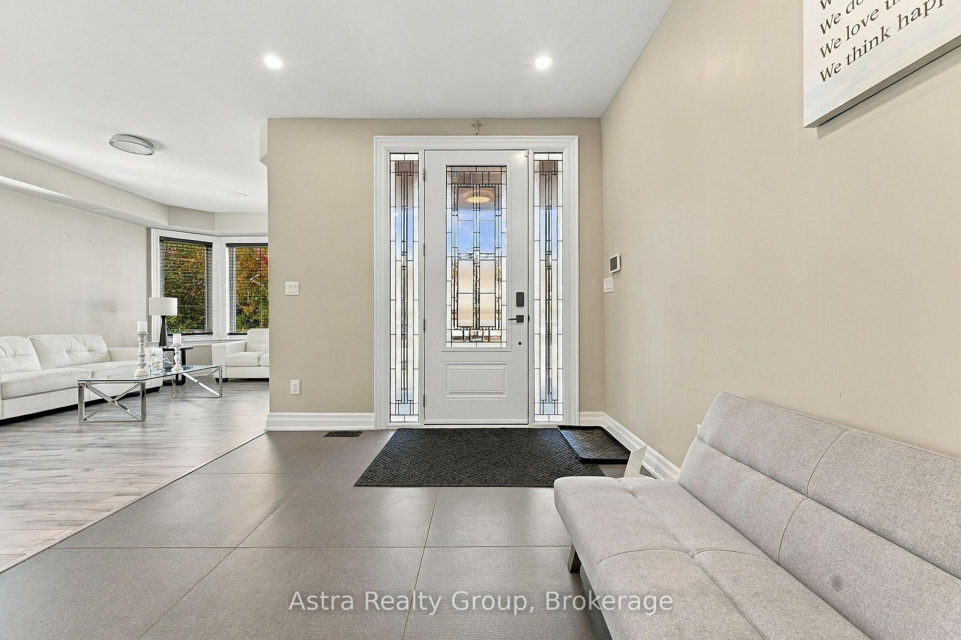 Photo 4 of 181 Anglo Street, Bracebridge — HOMEH