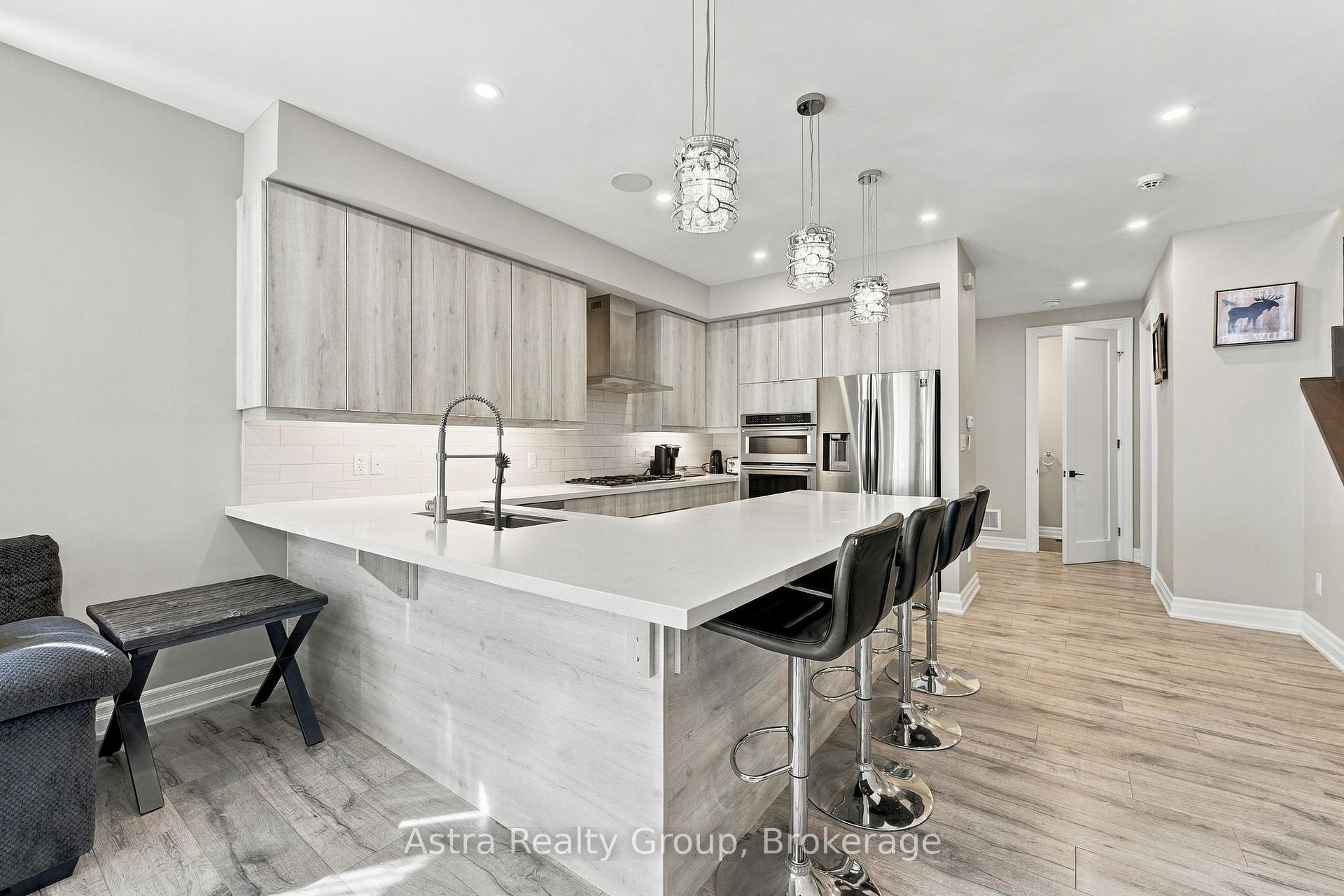 Photo 9 of 181 Anglo Street, Bracebridge — HOMEH
