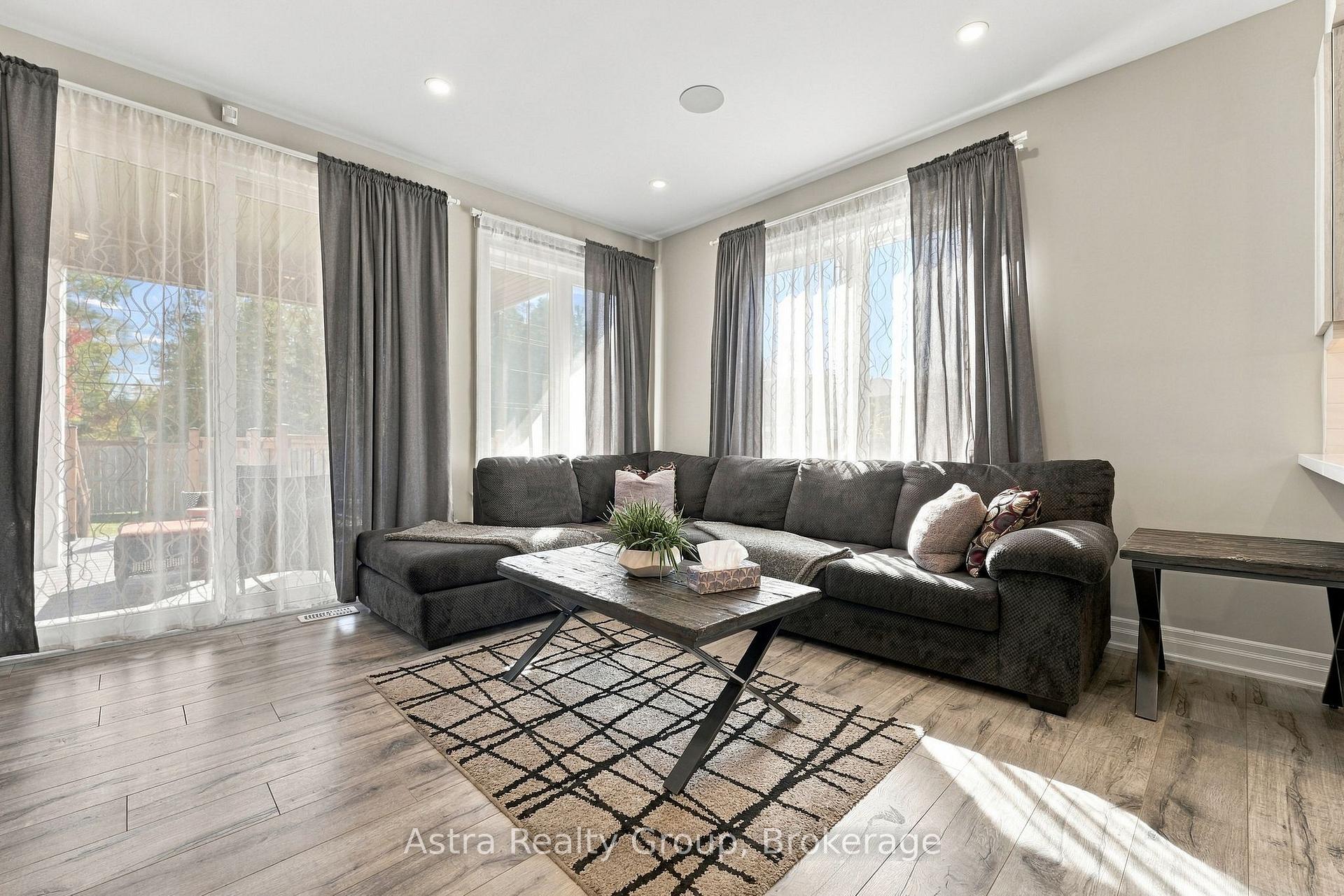 Photo 13 of 181 Anglo Street, Bracebridge — HOMEH