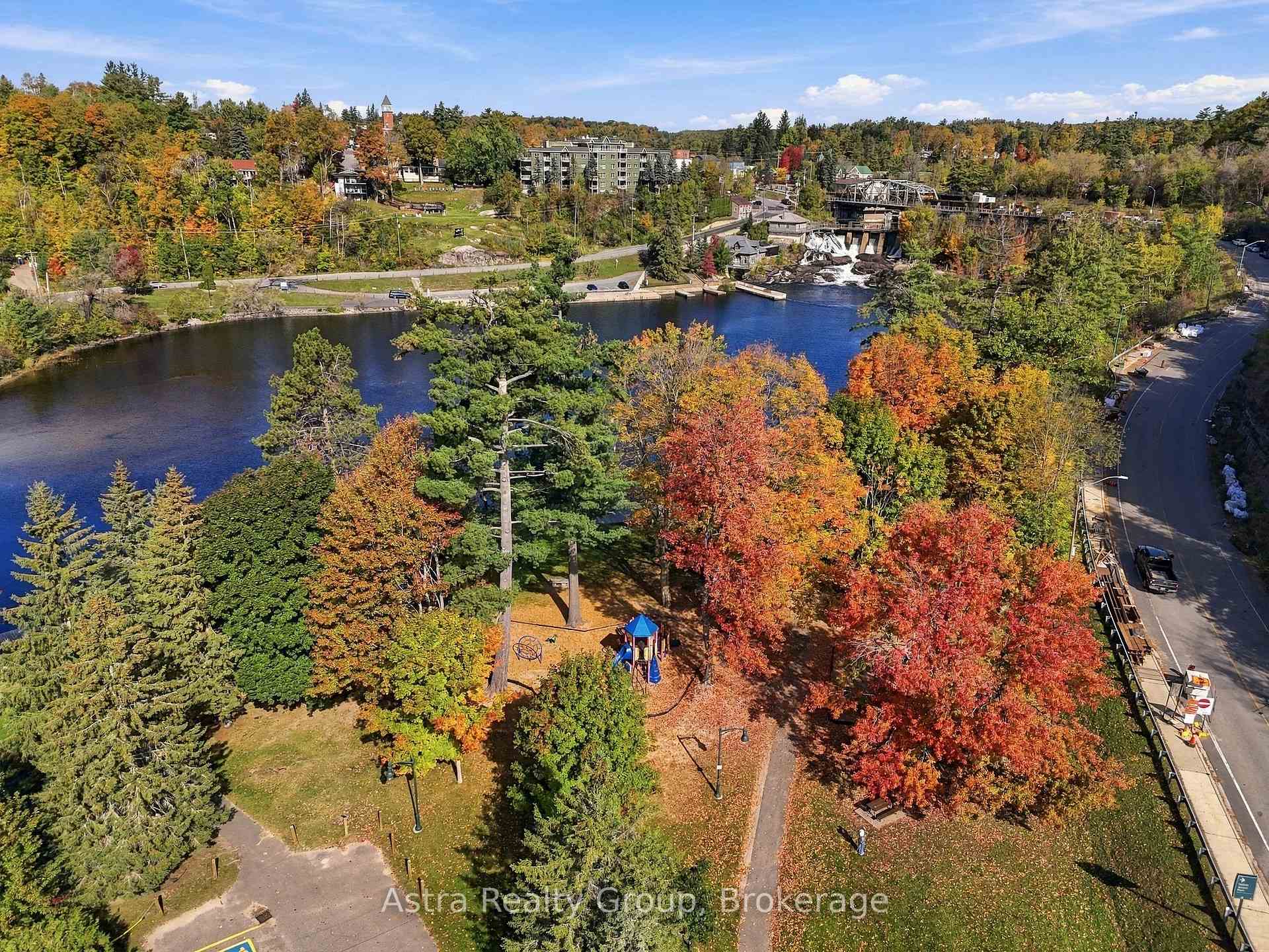 Photo 47 of 181 Anglo Street, Bracebridge — HOMEH