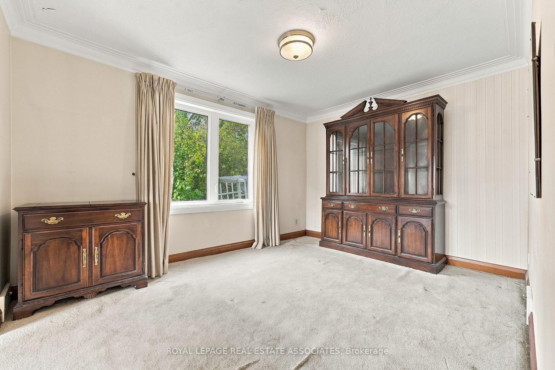 Photo 10 of 989 Pelham Avenue, Mississauga, Lakeview — HOMEH