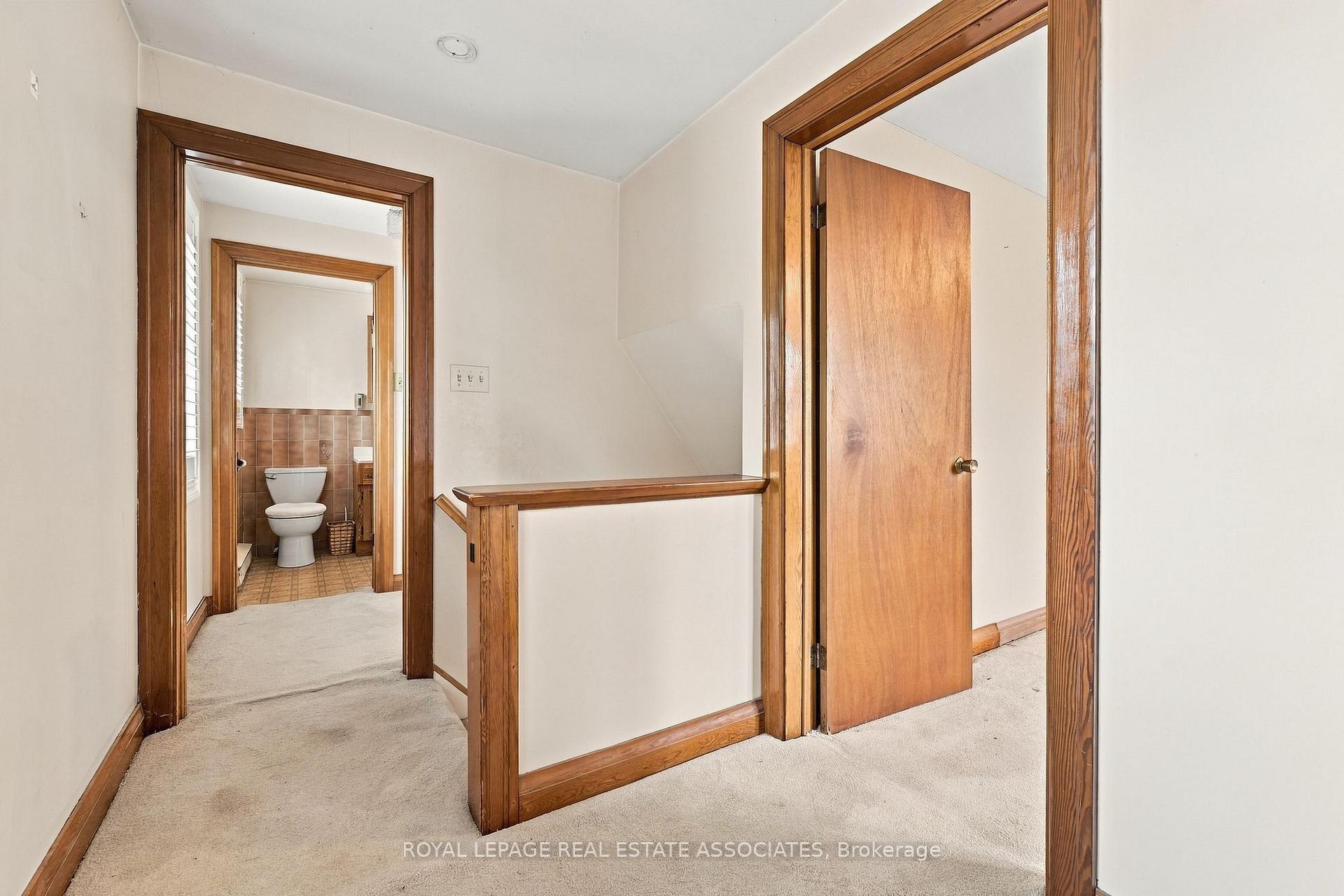 Photo 24 of 989 Pelham Avenue, Mississauga, Lakeview — HOMEH