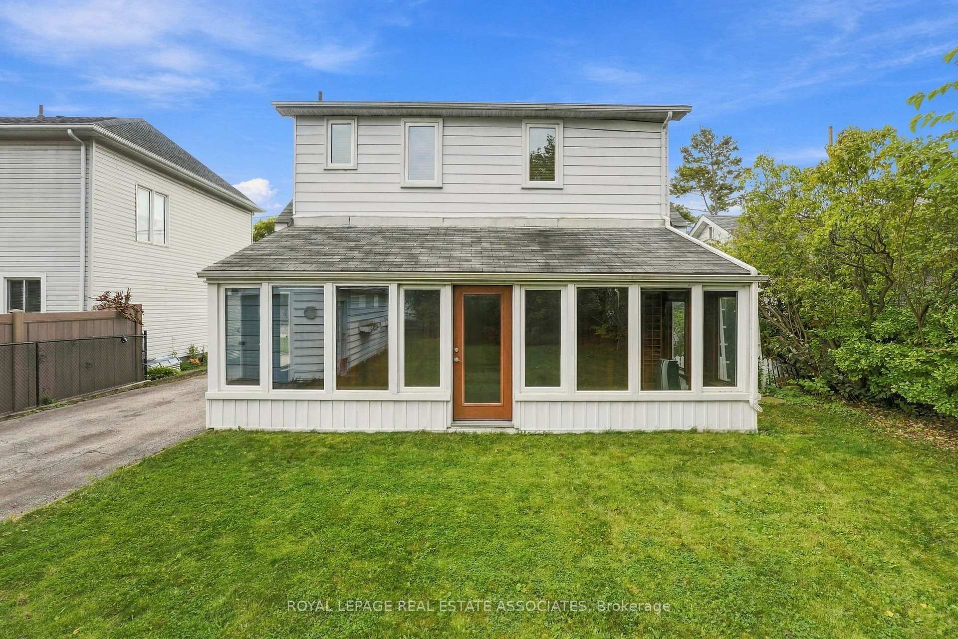 Photo 36 of 989 Pelham Avenue, Mississauga, Lakeview — HOMEH
