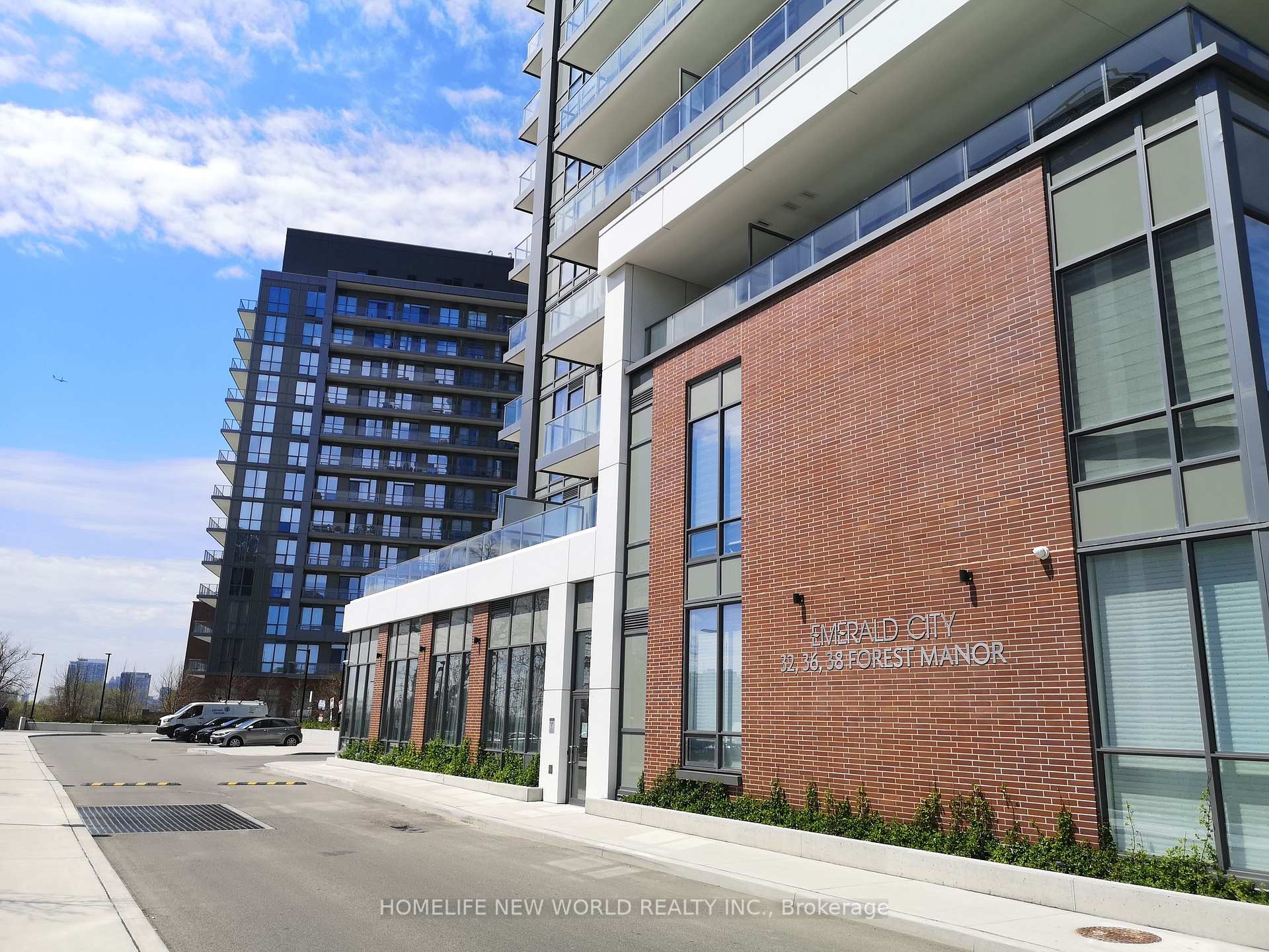 Photo 4 of Unit 105, 36 Forest Manor Road, North York, Henry Farm — HOMEH