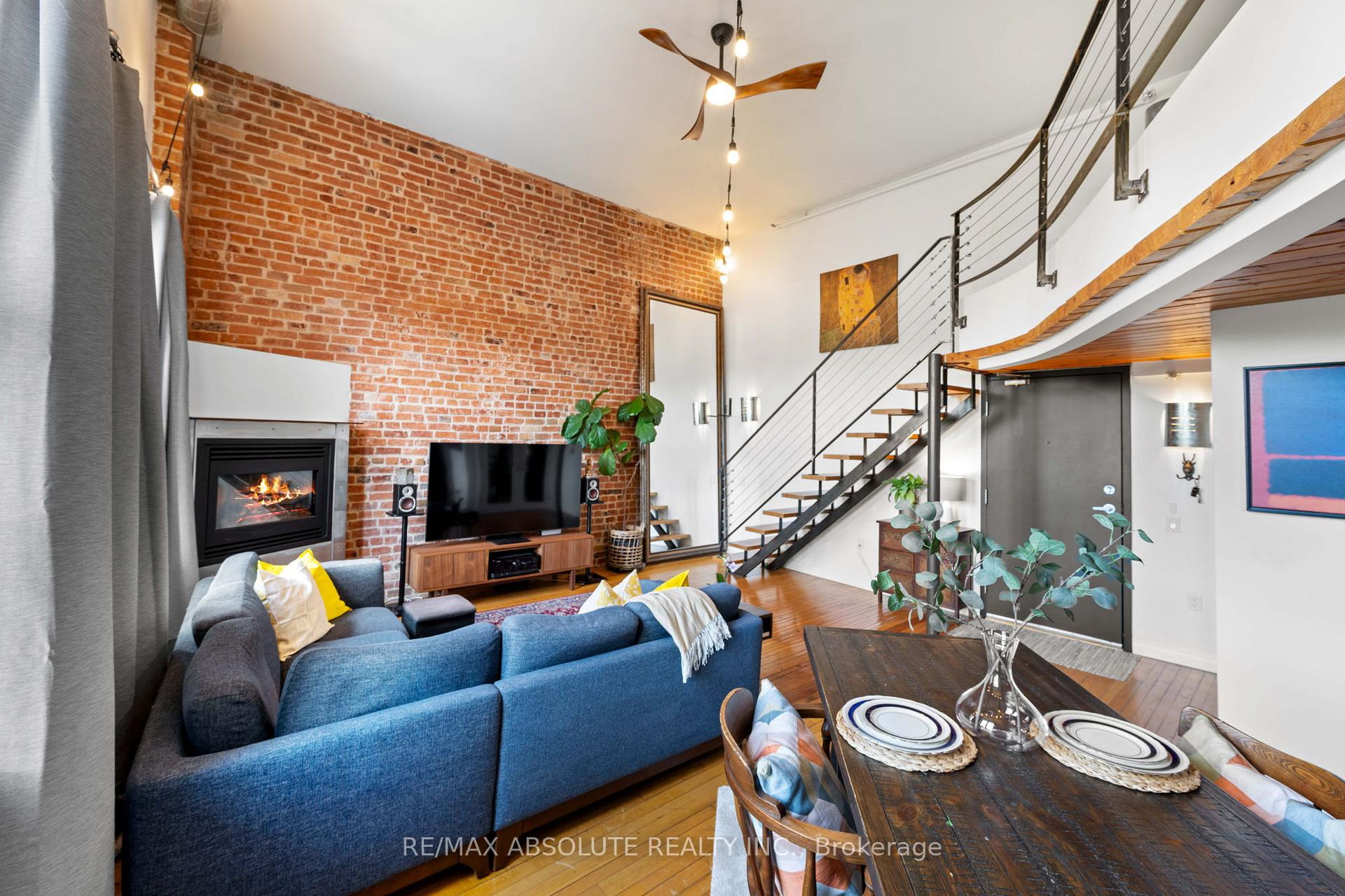 Photo of Unit 404, 589 Rideau Street
