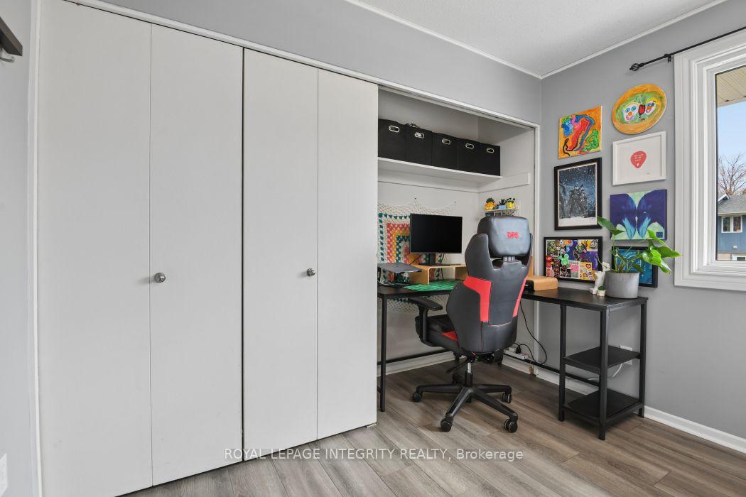 Photo 19 of 236 Monterey Drive, Ottawa, Leslie Park — HOMEH